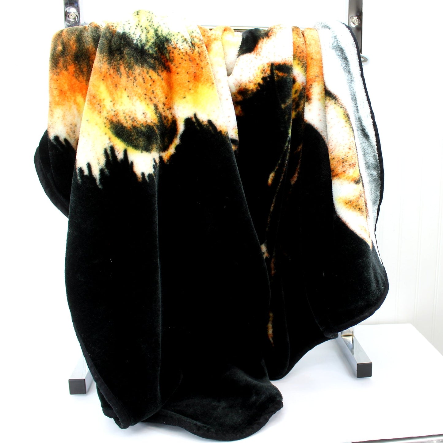 Stunning Lion Head Throw Blanket Long length soft flexible nice sofa throw
