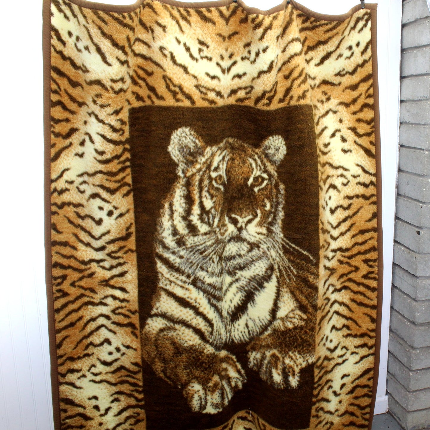 Ibena Blanket Reversible Dolan Plush Tiger 54" X 72" W Germany Excellent