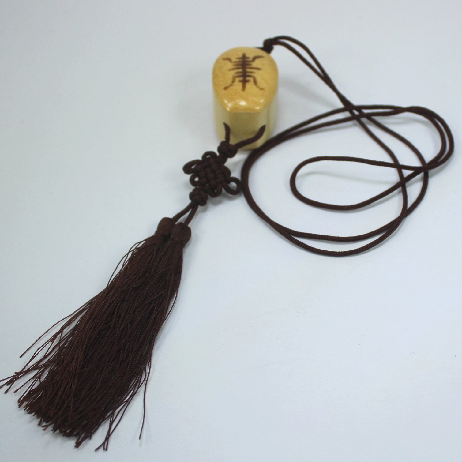 Asian Scent Bottle Necklace Tassel Cord Tree Symbol Decorated inset decoration