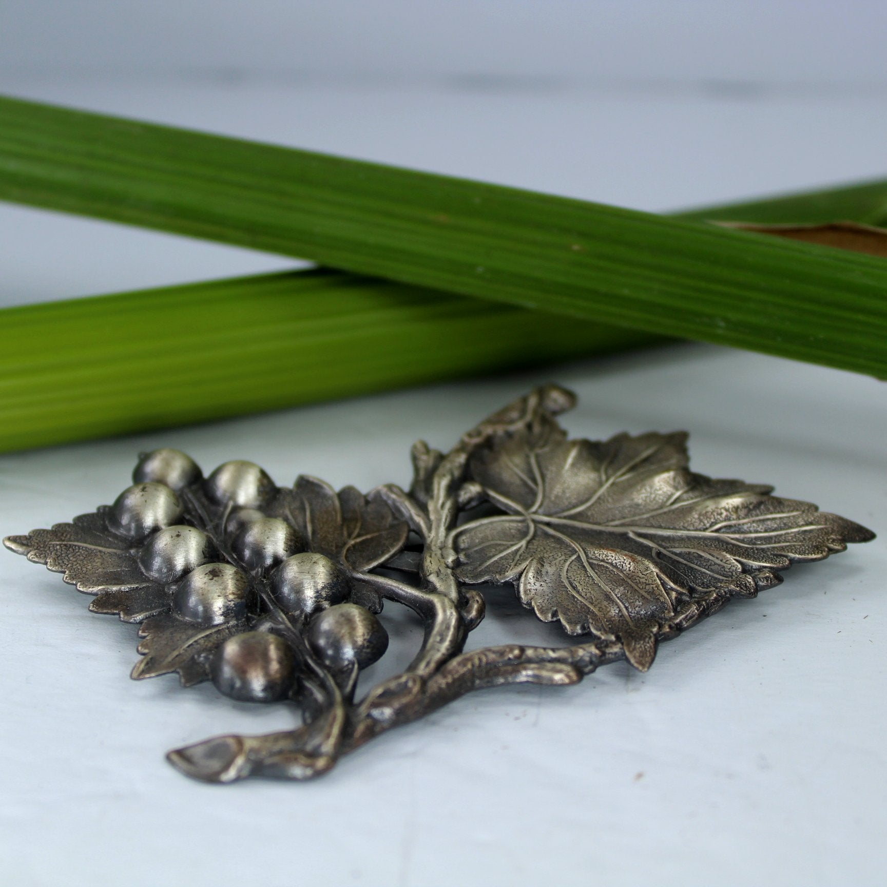 Large Striking Metal Pin Grape Cluster Leaf Pewter Finish Lightweight flat version pin