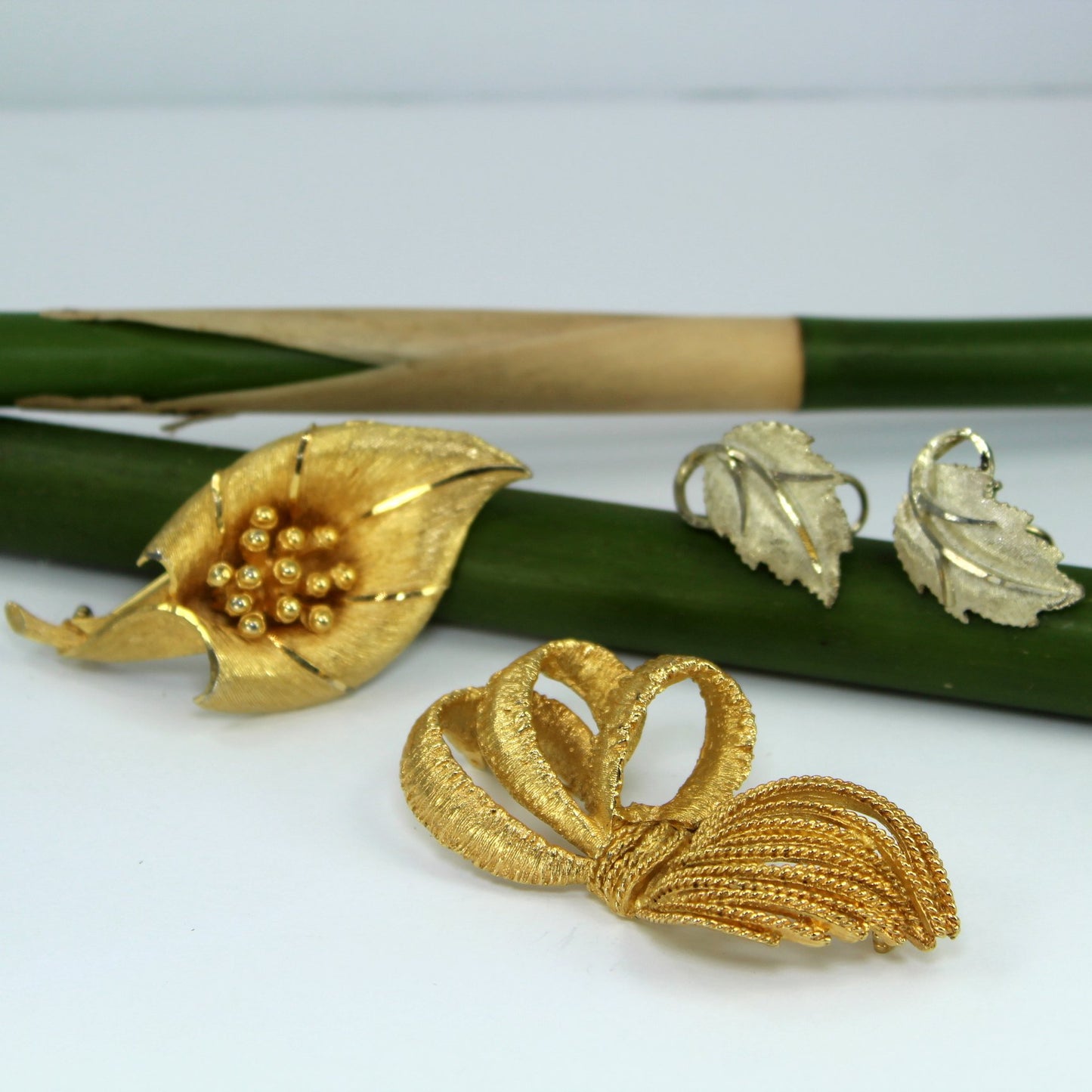 BSK Designer Collection 3 Bow Pin Leaf Pin Clip Earrings Top Quality