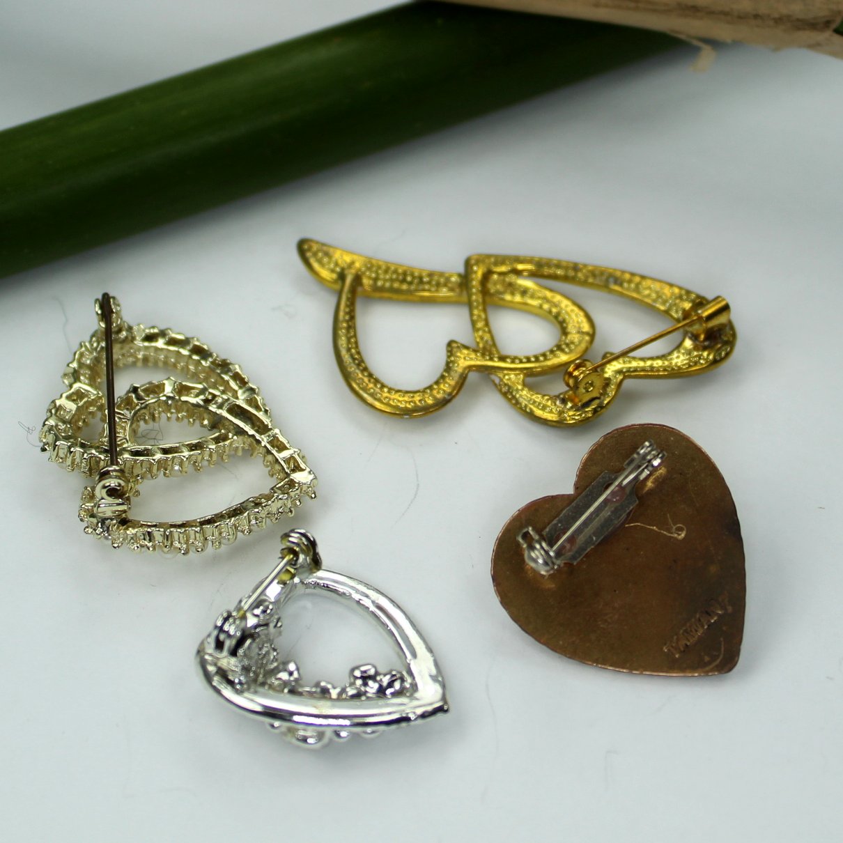 Collection 4 Heart Pins Brooches Vintage Costume pearls RS double hearts