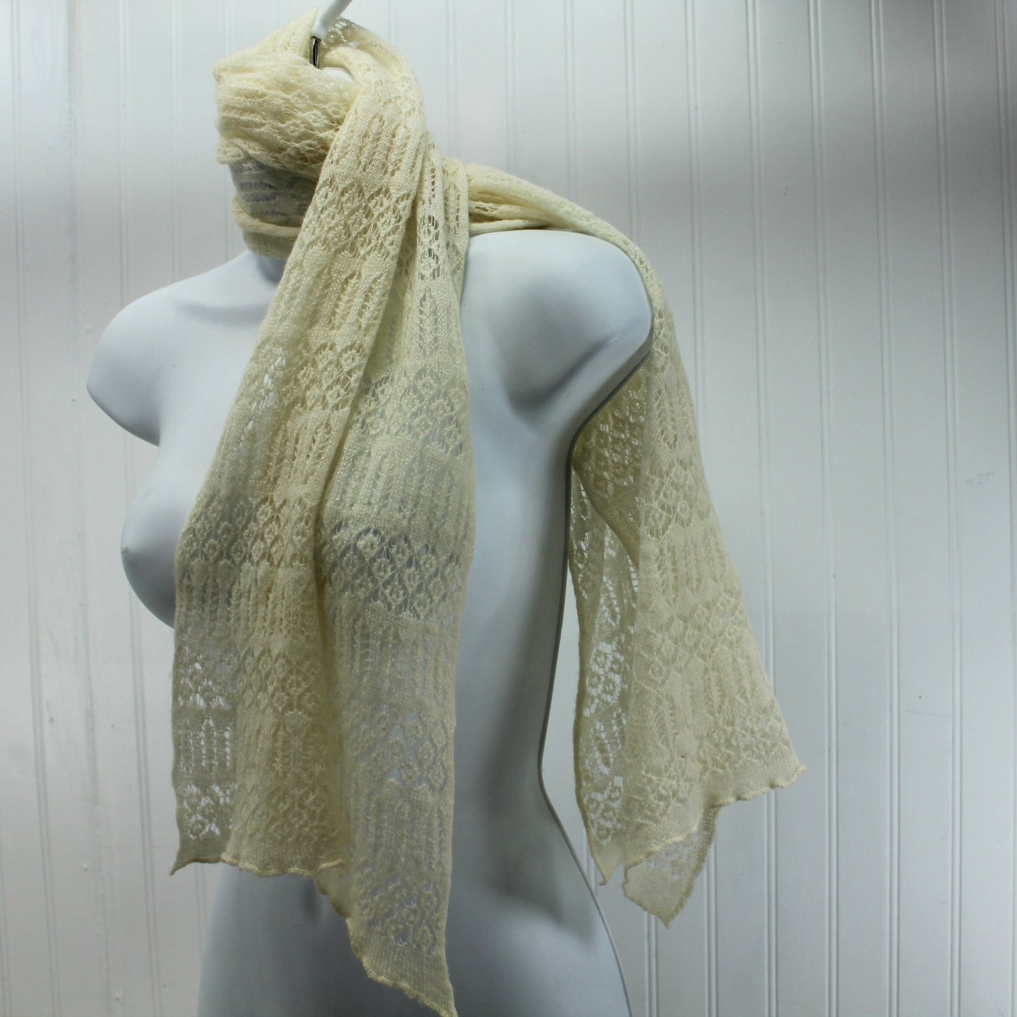 Vintage Lacy Neck Scarf Soft Charming Accessory Cream long open weave
