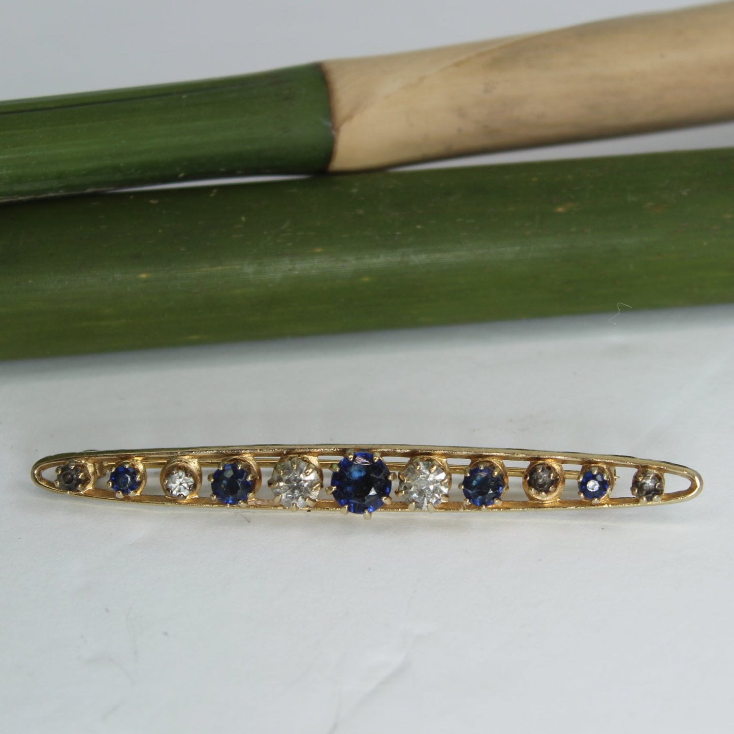 Attractive Bar Pin Prong Set Blue Smoke Clear Glass Stones Vintage