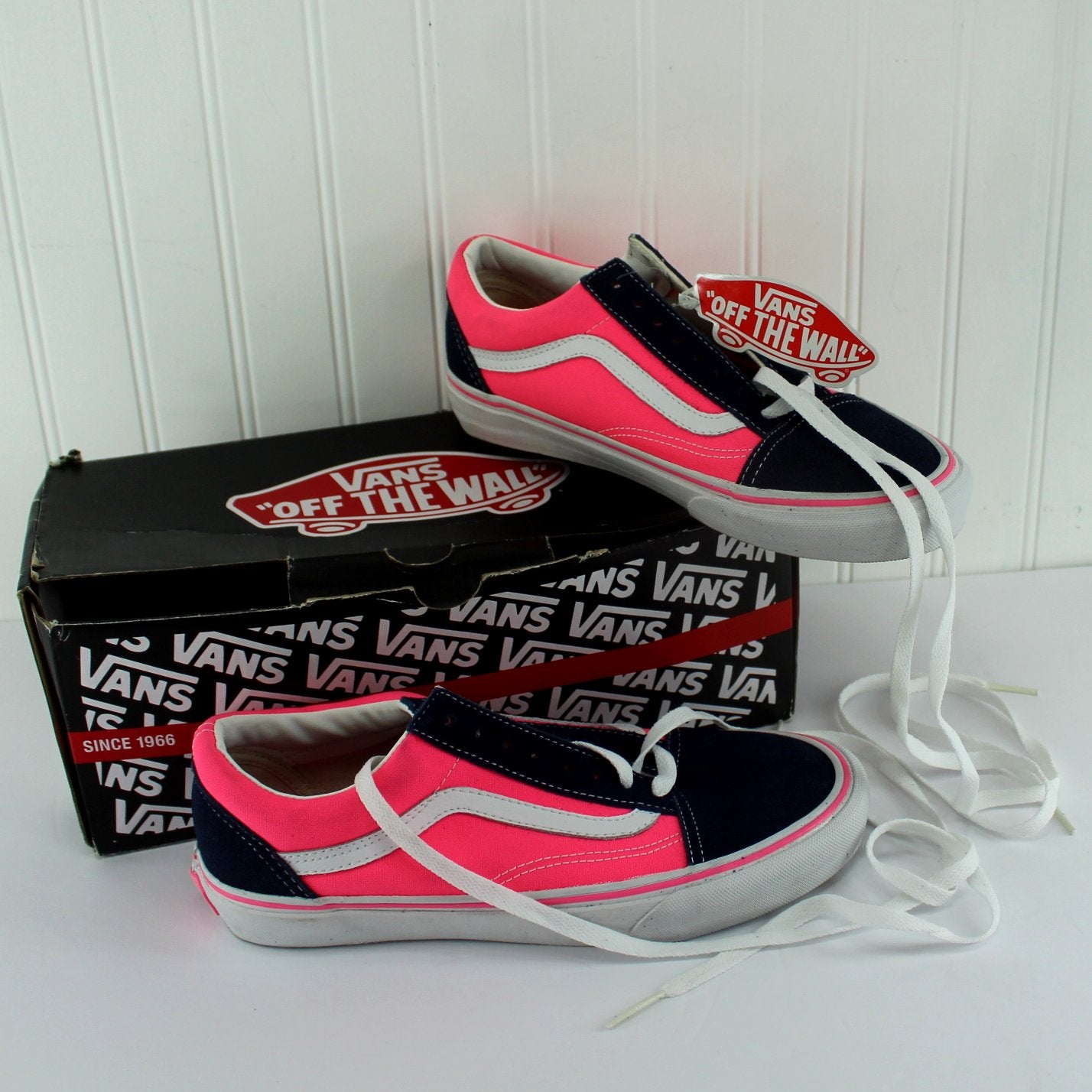 Vans Vintage Old Skool Shoes Off Wall NIB Dress Blues Neon Pink