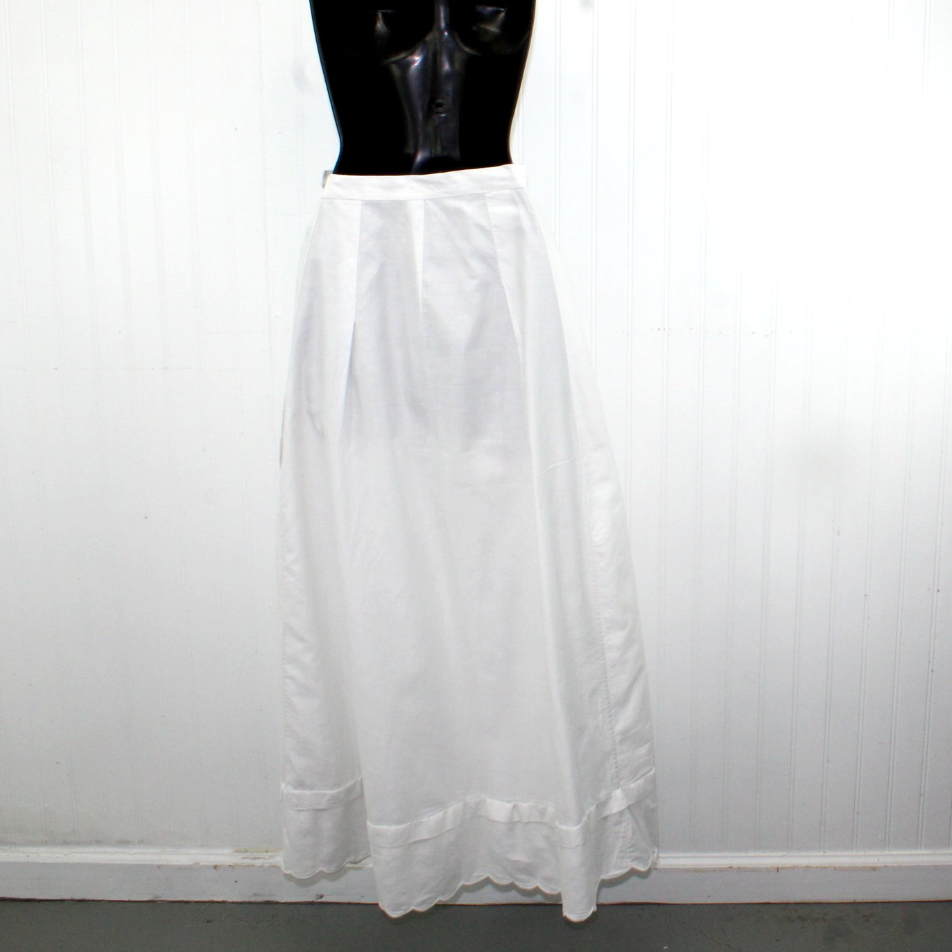 Victorian Cotton Half Petticoat Satin Stitch Scallop Hem Theater DIY back view