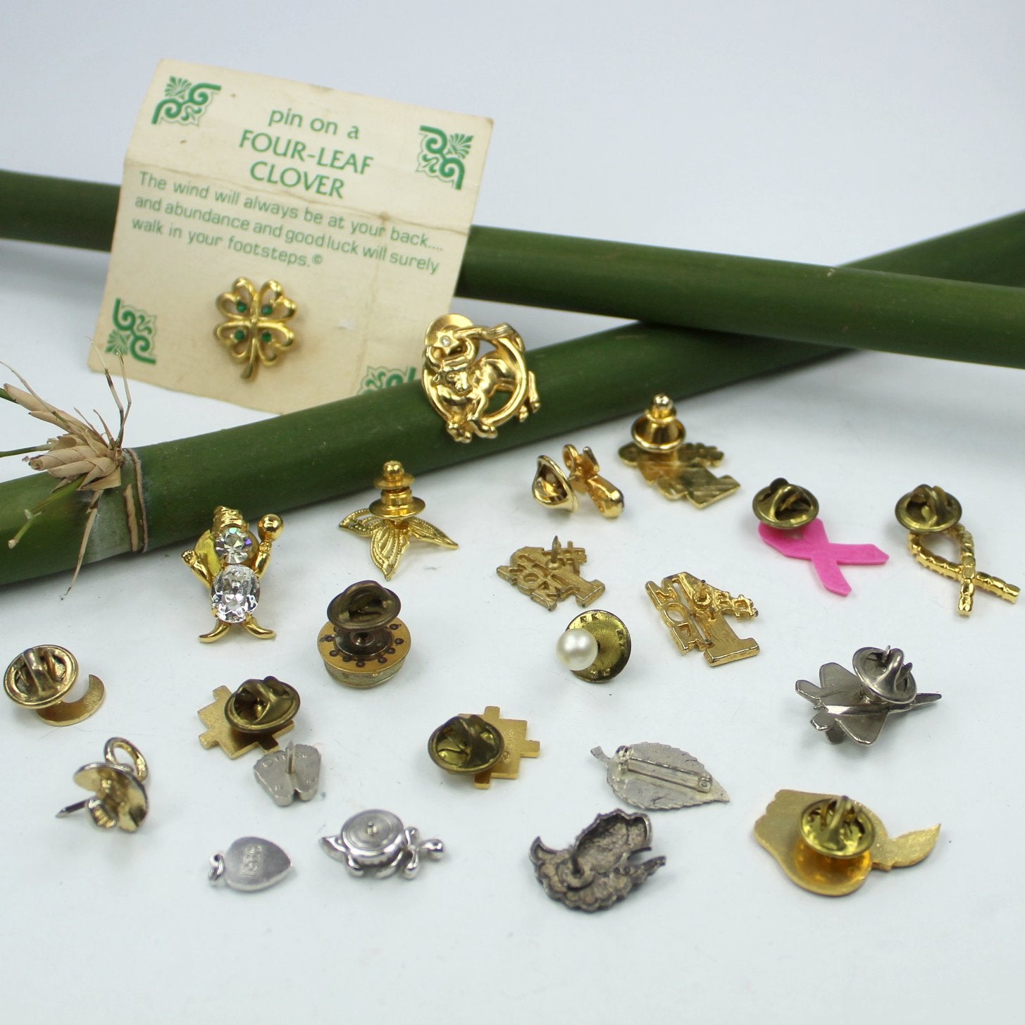 Lot Collection 23 Variety Pins Buttons Wear DIY Jewelry Collage Repurpose reverse pix