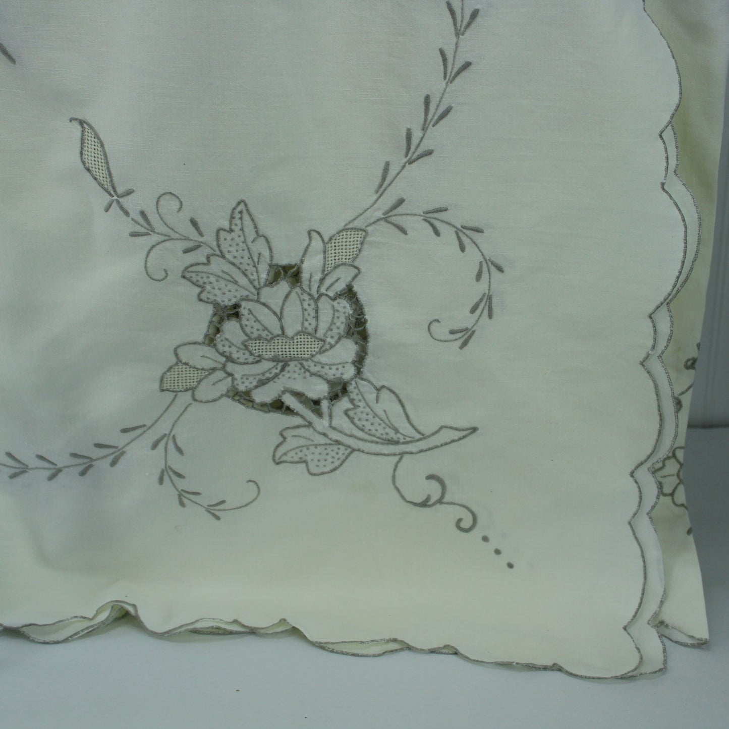 Large Off White Linen Tablecloth 12 Napkins Cut Work Embroidered 63" X 97" Mid Century corner focal pattern