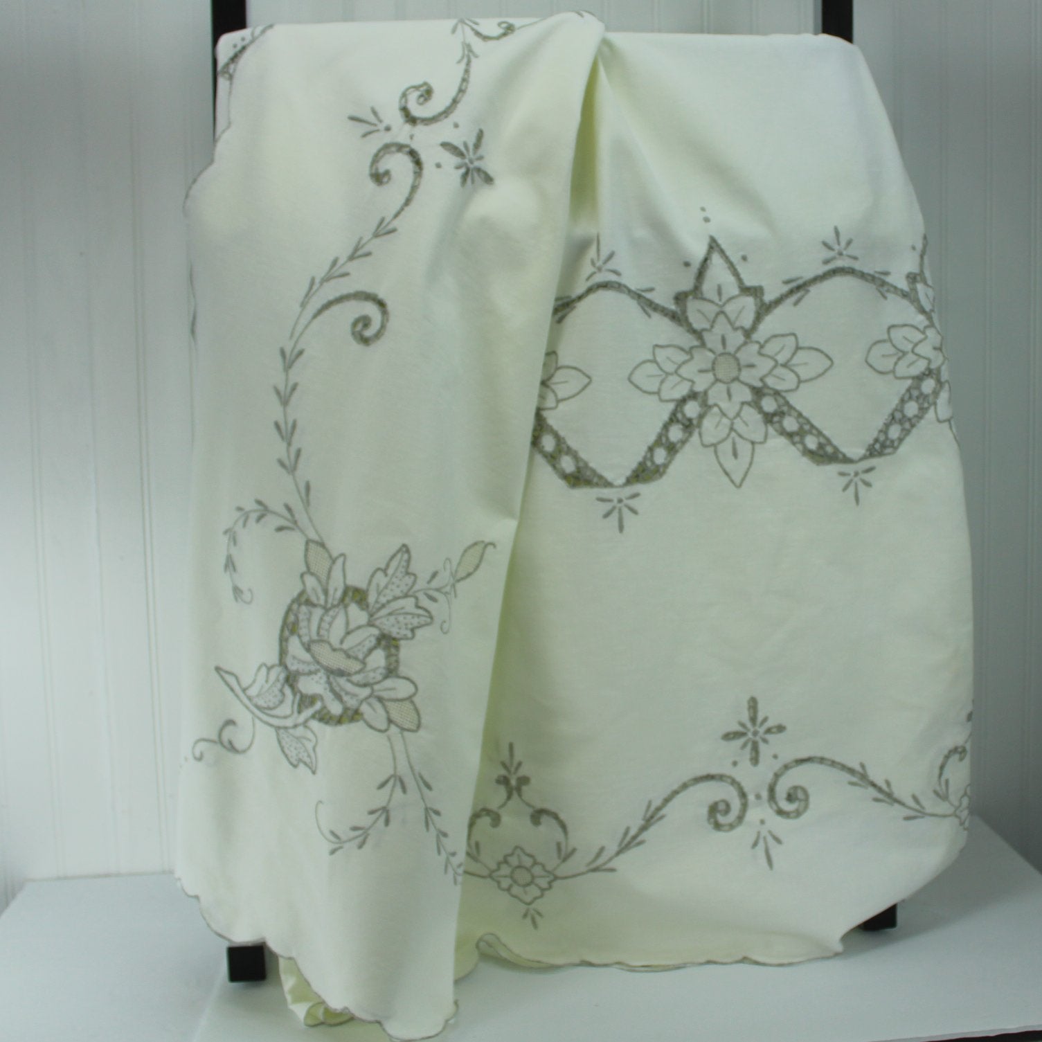 Large Off White Linen Tablecloth 12 Napkins Cut Work Embroidered 63" X 97" Mid Century lovely design