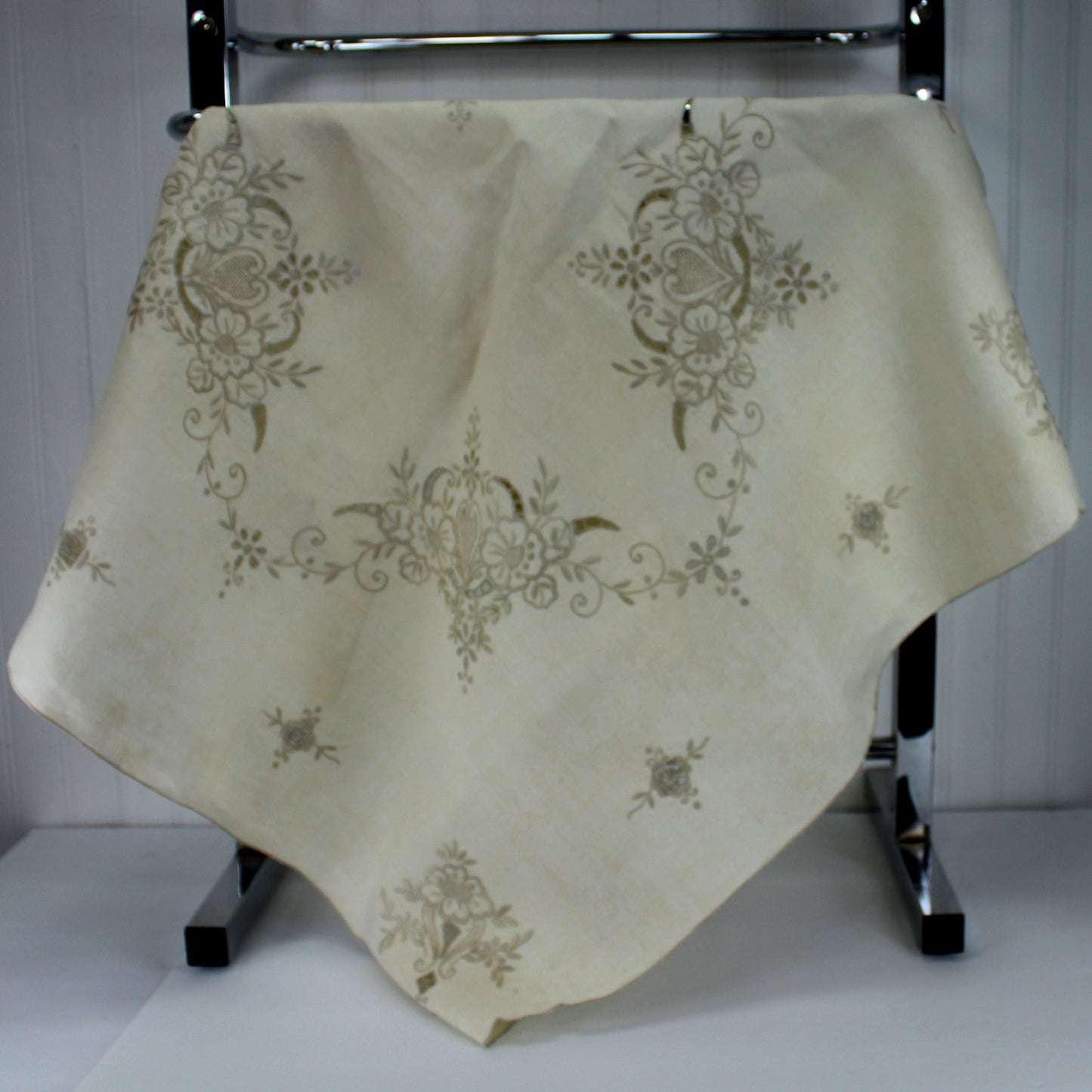 Natural Color Small Tablecloth Linen Embroidered Scallop Edge Open Lattice Work design of cloth overall