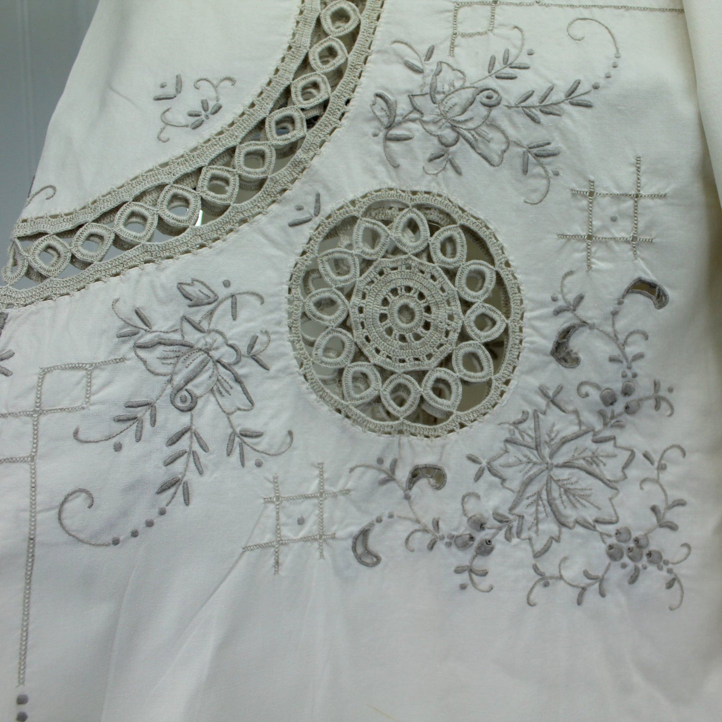 Large Oval Bone Cotton Tablecloth Beige Embroidery Vintage 65" X 79" DIY Project closeup design