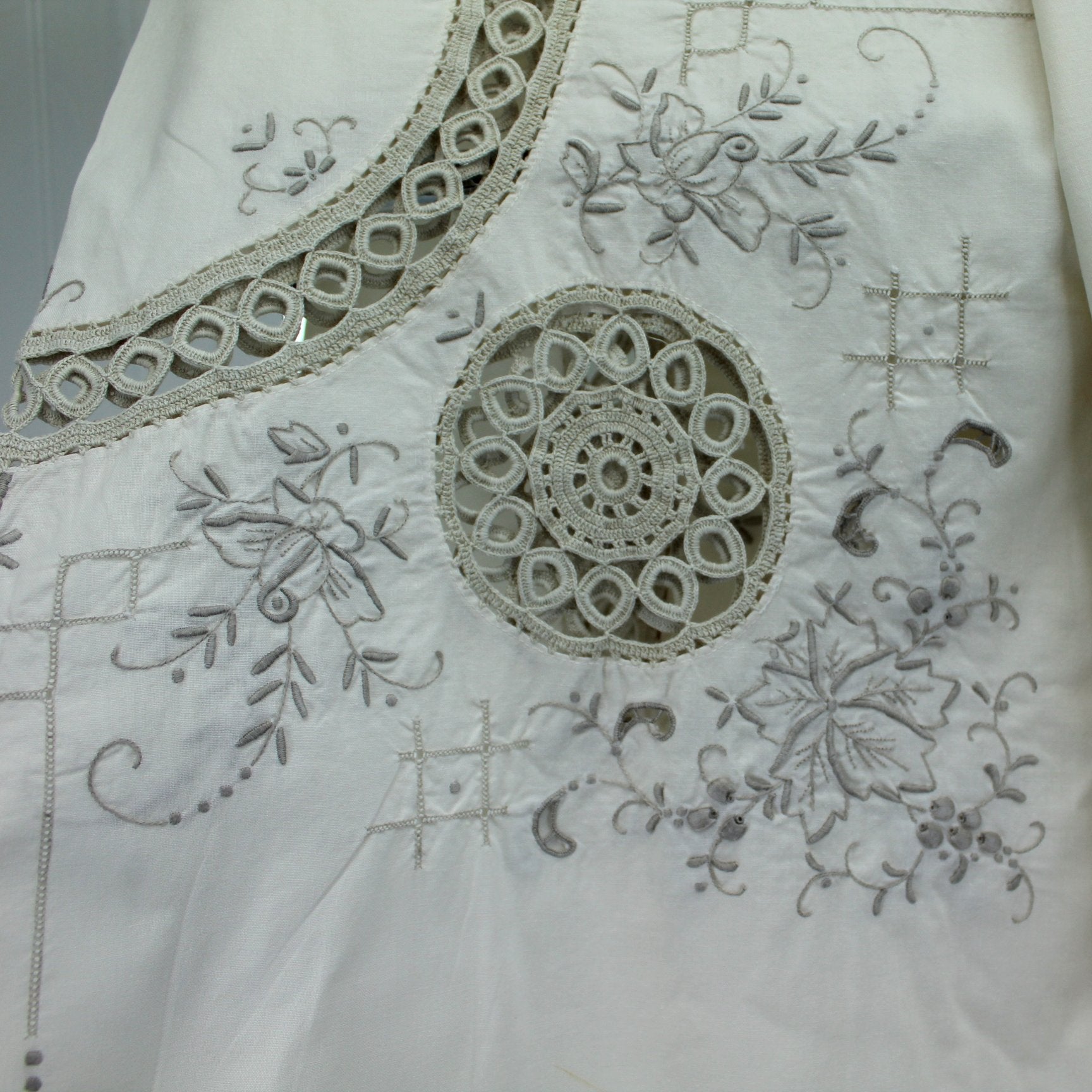 Large Oval Bone Cotton Tablecloth Beige Embroidery Vintage 65" X 79" DIY Project closeup design