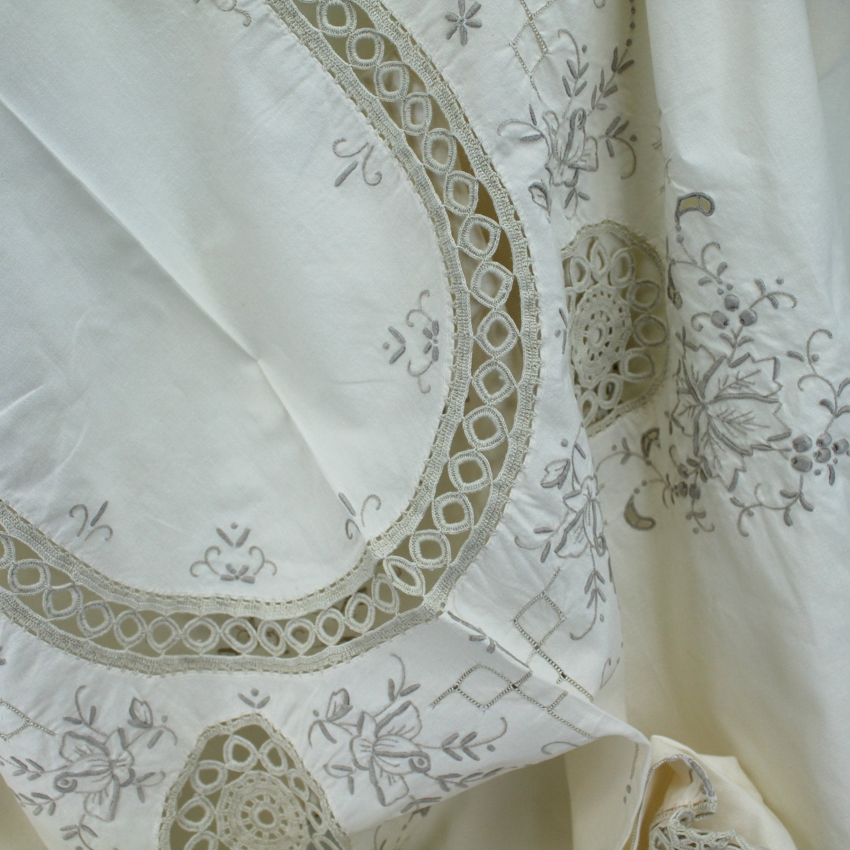 Large Oval Bone Cotton Tablecloth Beige Embroidery Vintage 65" X 79" DIY Project center closeup