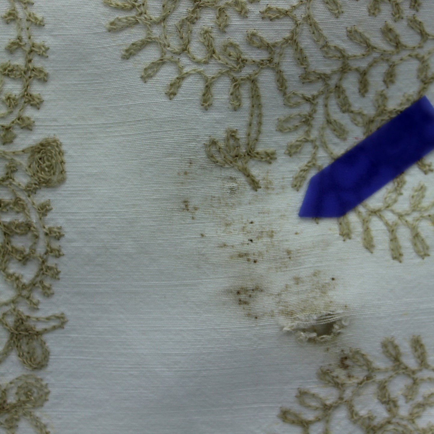 Chain Embroidery Tablecloth Vintage White Brown Design 8 Napkins Use Cutter DIY Fabric flaw hole stain