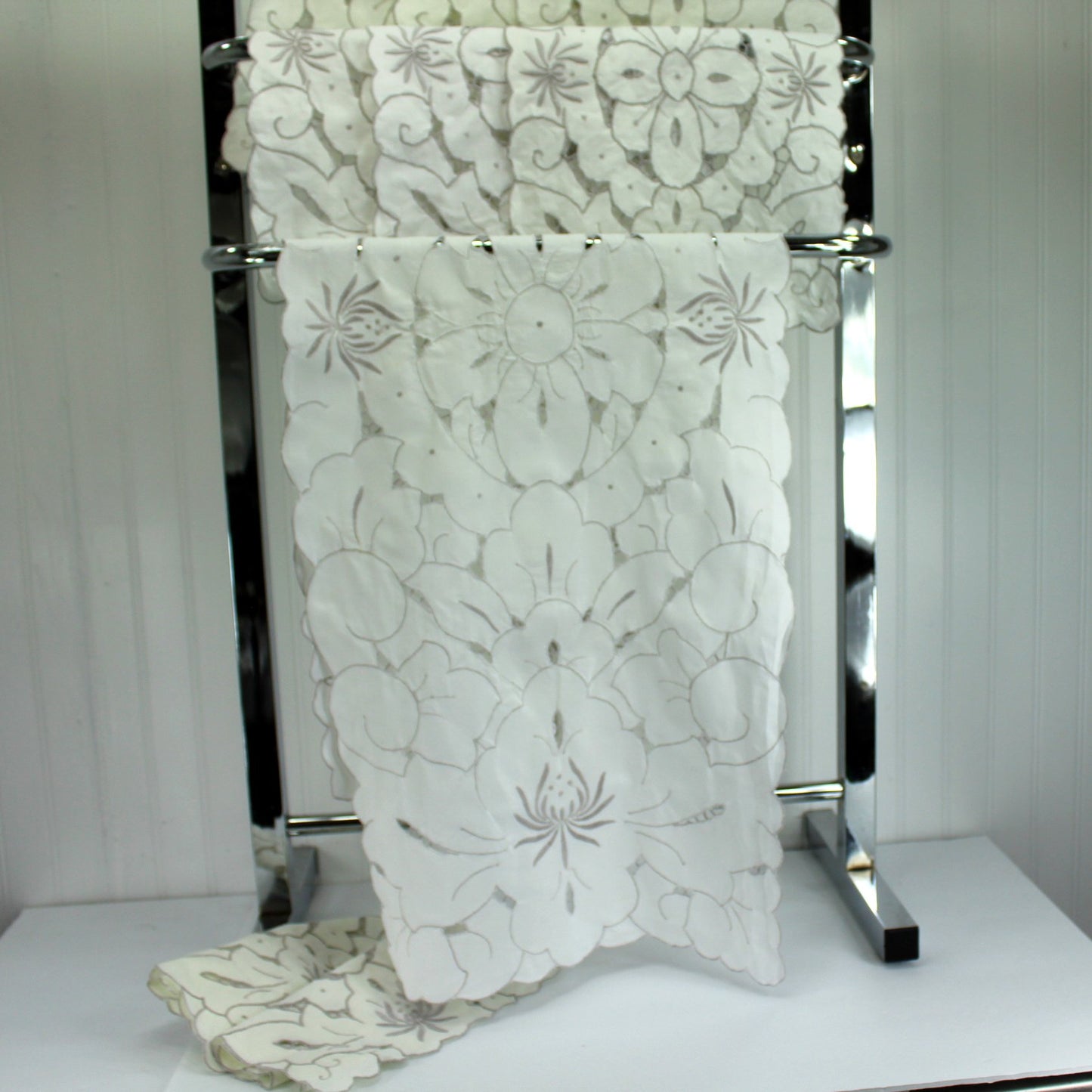Table Runner 8 Place Mats White Heavy Cotton Overall Embroidery Cutwork DIY Repurpose all pieces shown