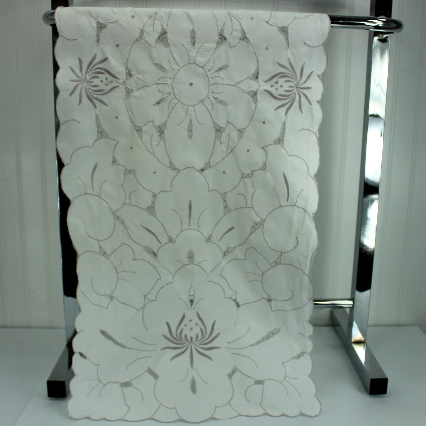 Table Runner 8 Place Mats White Heavy Cotton Overall Embroidery Cutwork DIY Repurpose runnner view