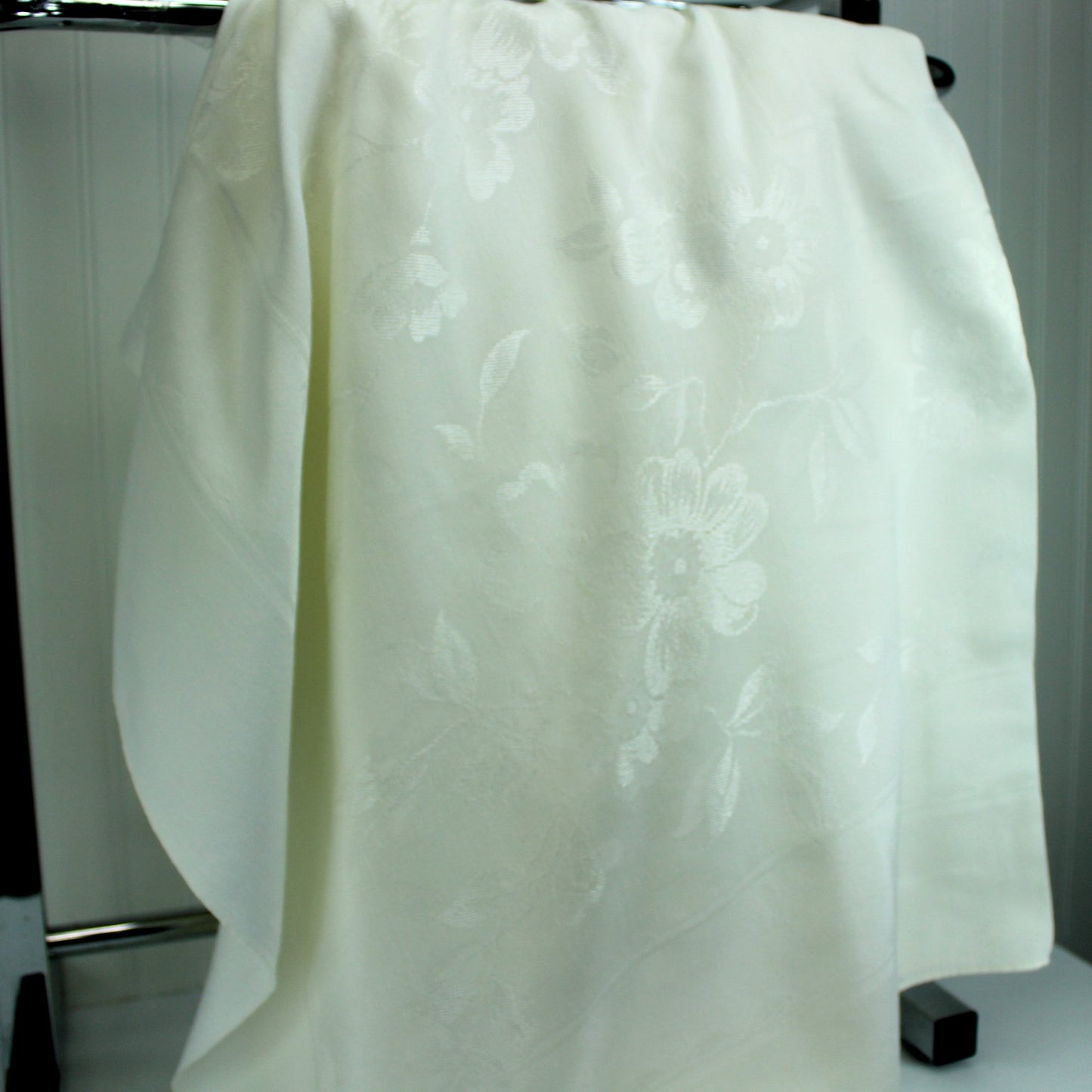 Ivory Cream Damask Tablecloth Vintage Mid Century 48" X 66" lovely floral pattern