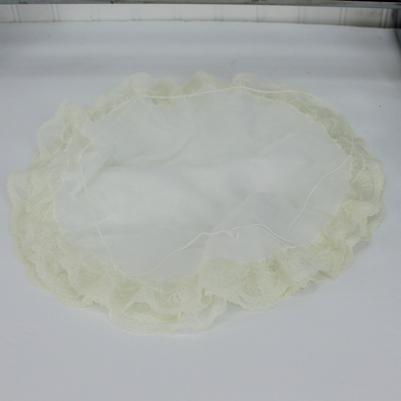 Basket White Organdy Bun Keeper Warmer Pockets With Cord Closing organdy warmer