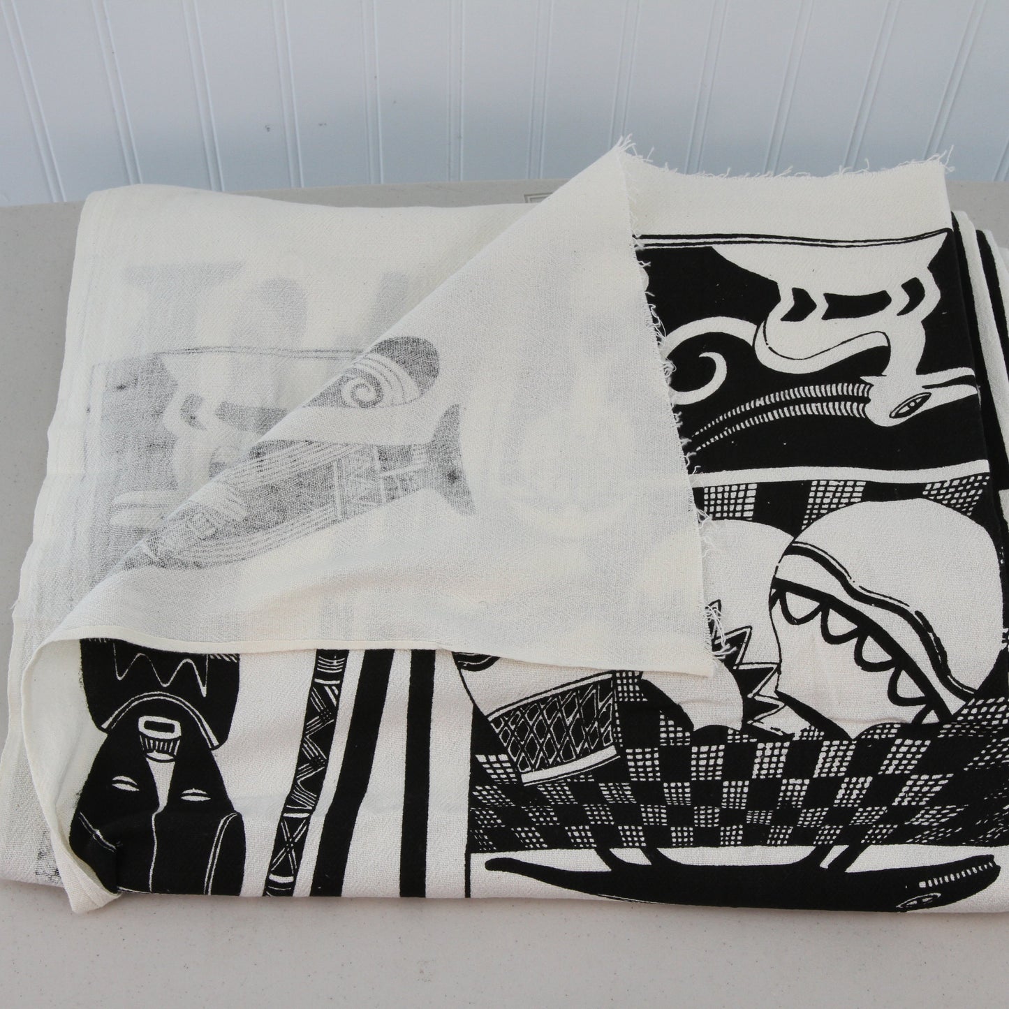 African Theme Black & White Textured Cotton Sewing Fabric 4