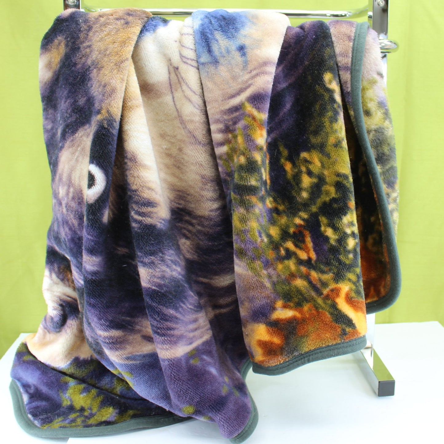 Northwest Polyester Plush Throw Blanket Wolf Variant 2 great colors