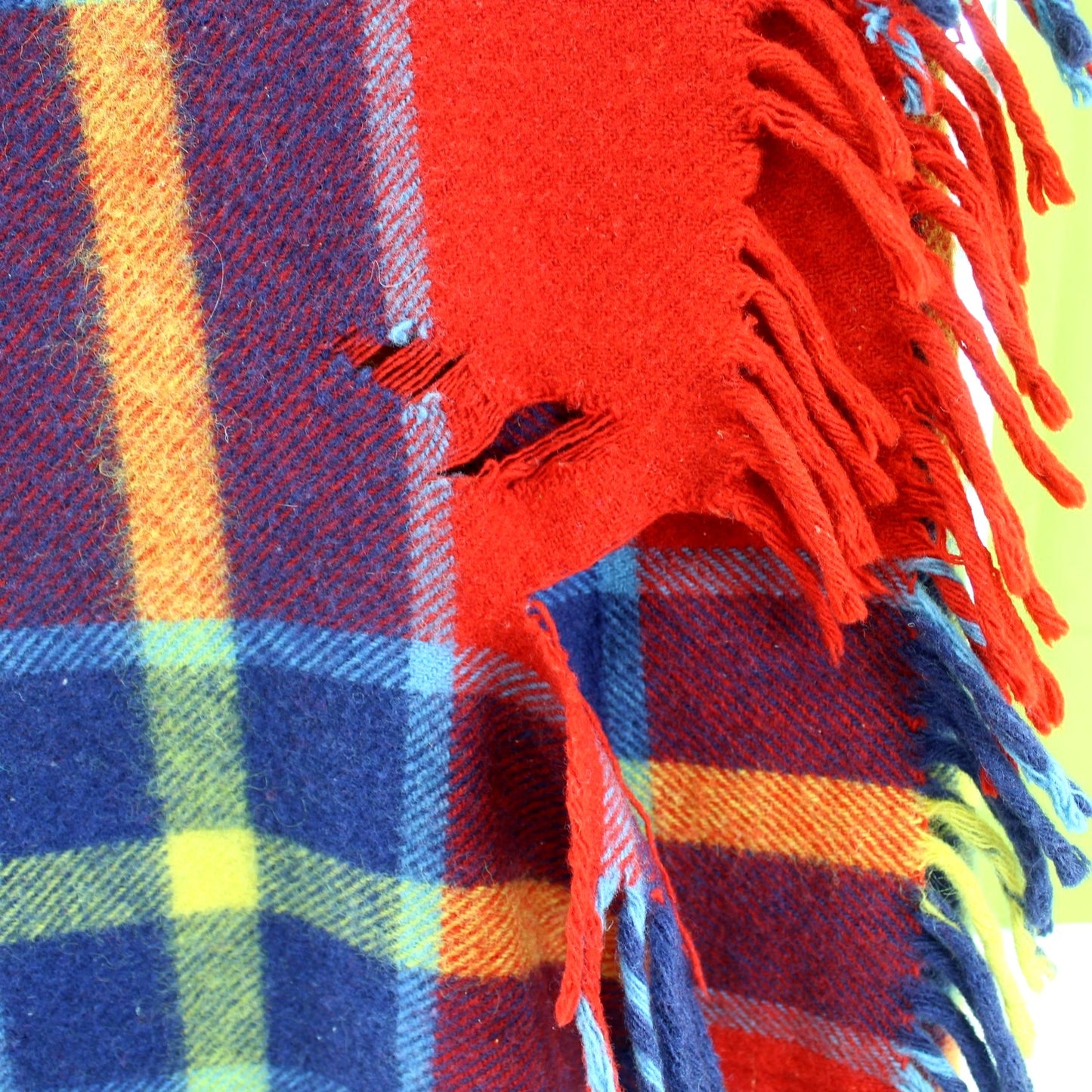 Vintage Troy Robe USA Wool Throw Older Ribbon Label Classic Red Plaid Special flaw closeup