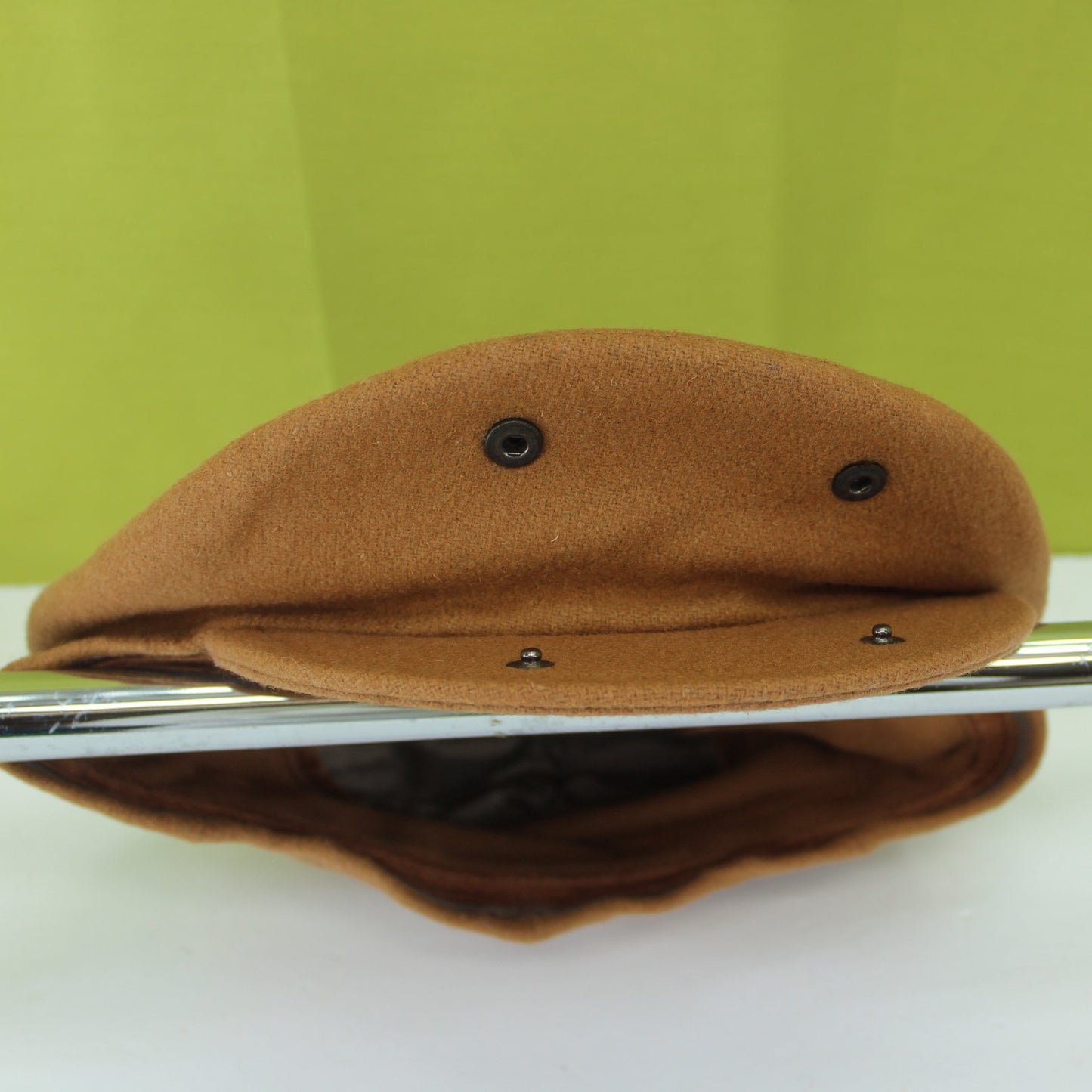 Cavanagh Cap Driver Newsboy Snap Brim Ear Cover Italy Camel 70% Wool 30% Nylon XL brim unsnapped