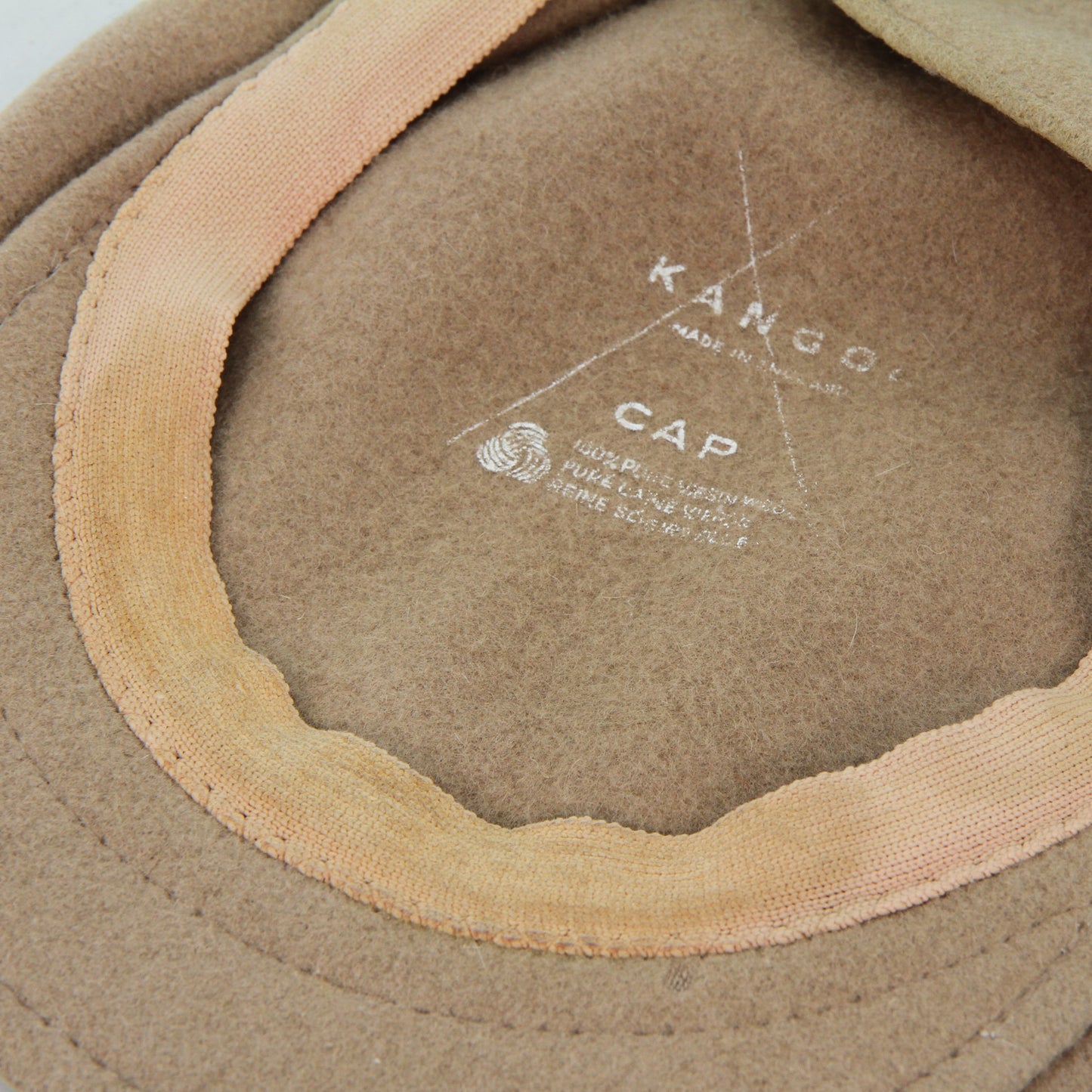 Pair Kangol Driving Caps Tan & White 9