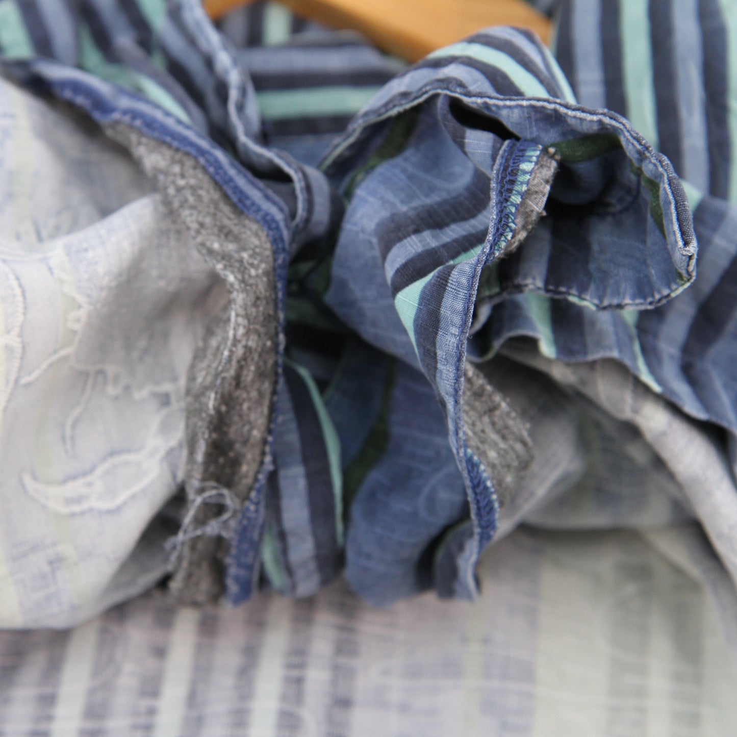 Tommy Bahama Blue Green Striped Hawaiian Shirt hems backing