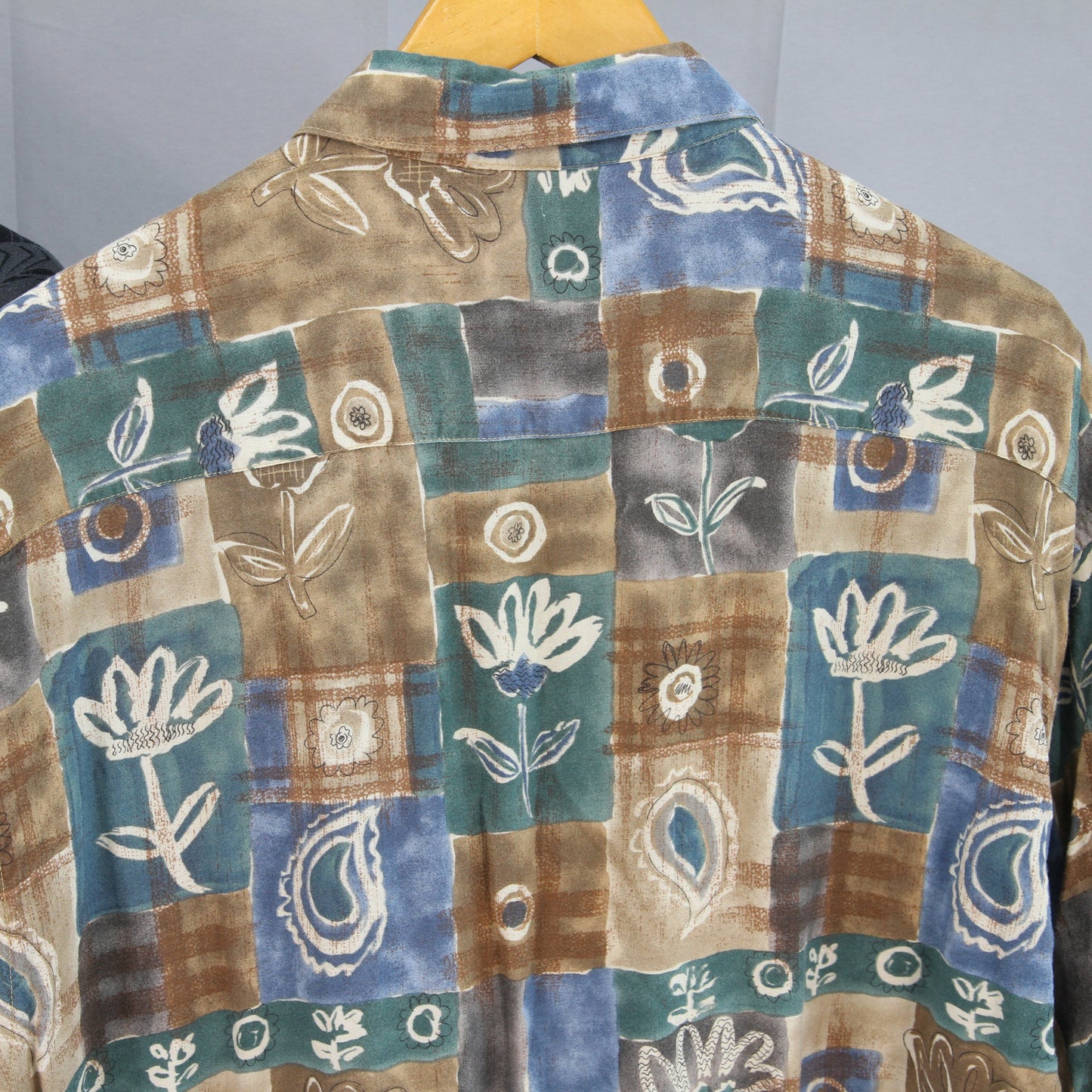 Campia Moda three Hawaiian shirts view8