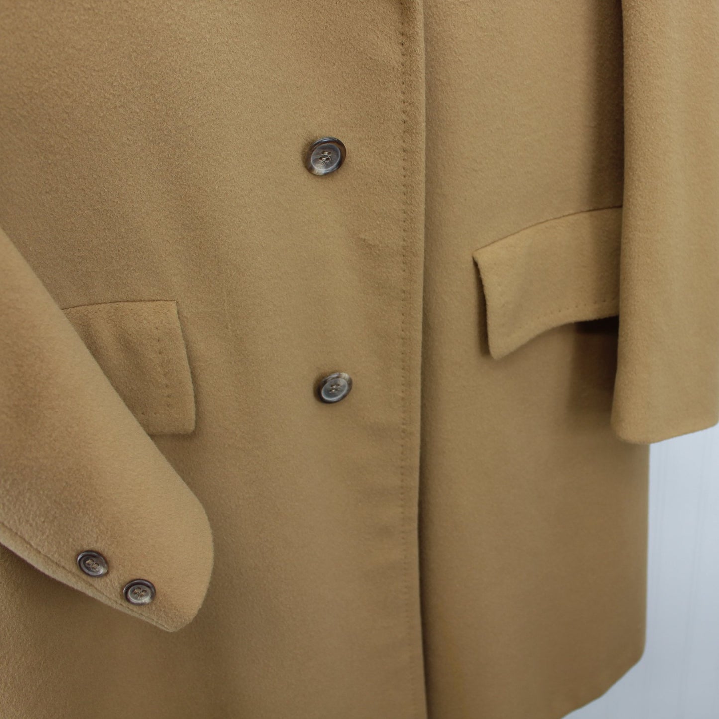Dhalishan Camel Coat Men's 100% Cashmere Classic Hand Detail Vintage Excellent close view front
