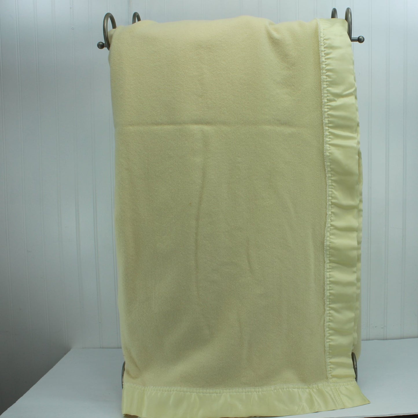 Ivory Merino Wool Blanket John Atkinson England Hope Chest Collection 100" X 90" Weight 6# Estate blanket vertical fold