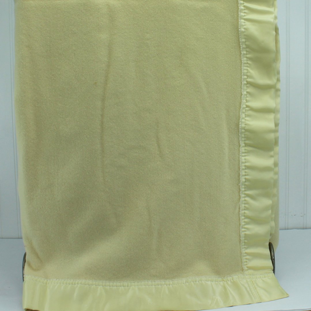 Ivory Merino Wool Blanket John Atkinson England Hope Chest Collection 100" X 90" Weight 6# Estate binding fray extent