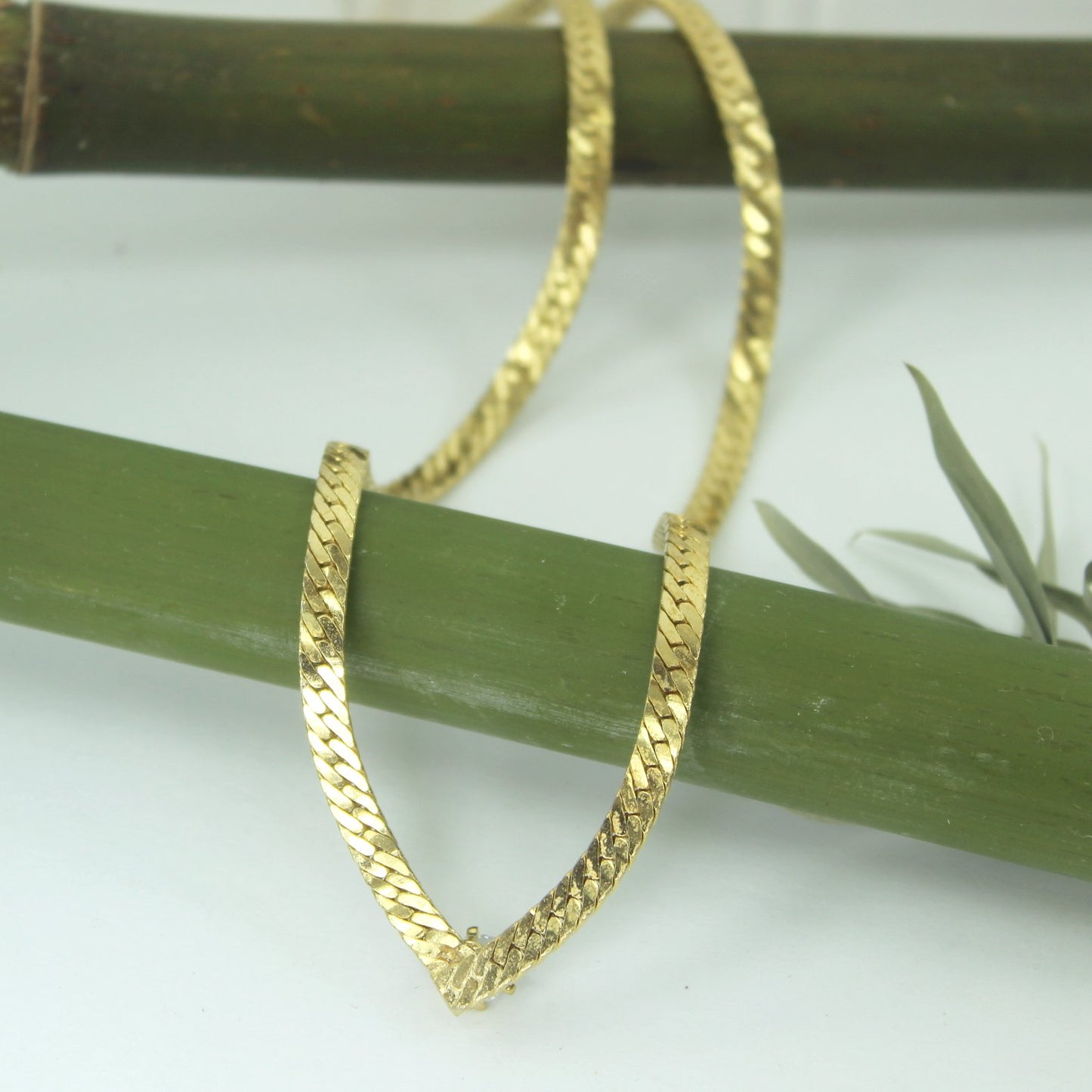Herringbone Shaped Necklace Big Brilliant Solitaire CZ Focal Prong Set reverse of necklace