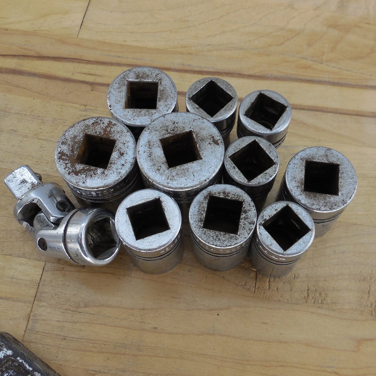Indestro Select USA Vintage Socket Wrench Set 1/2" Drive 12 pt. rusty