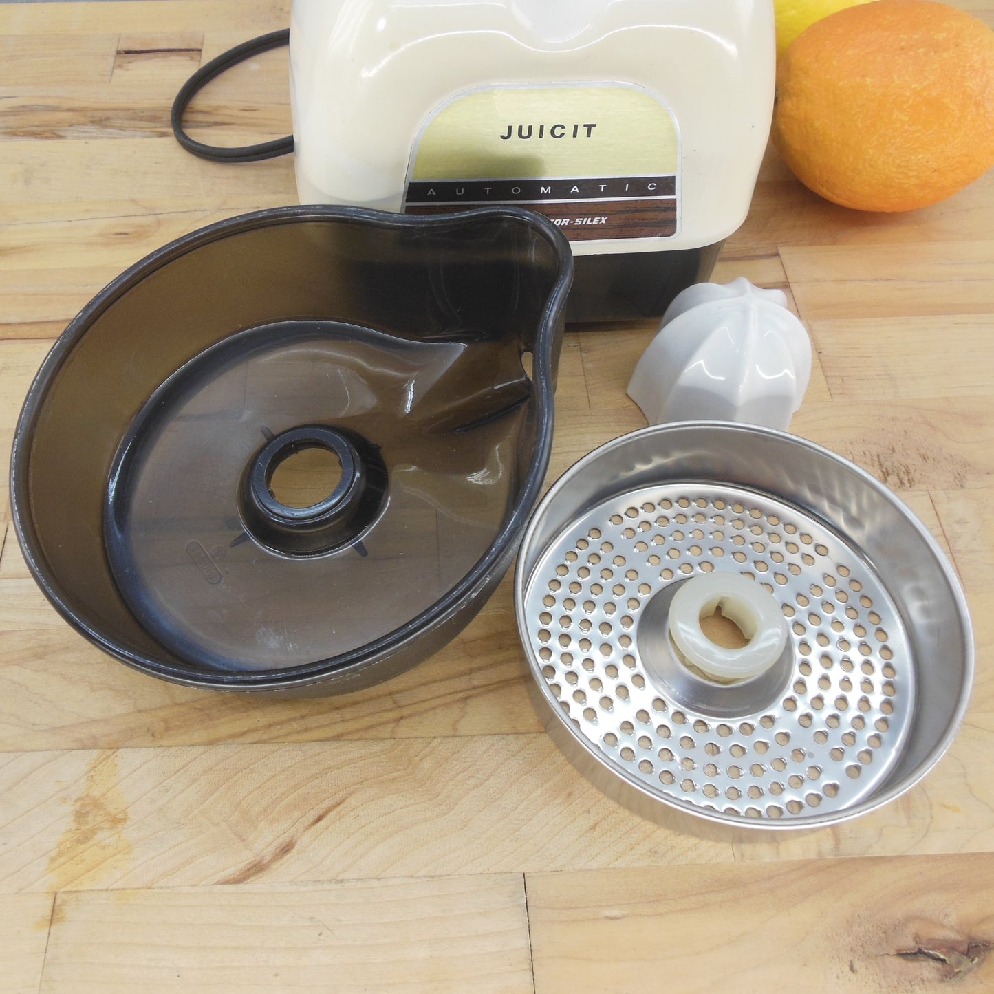 Proctor Silex Juicit Orange Juicer Squeezer Electric Reamer Tan Brown Vintage
