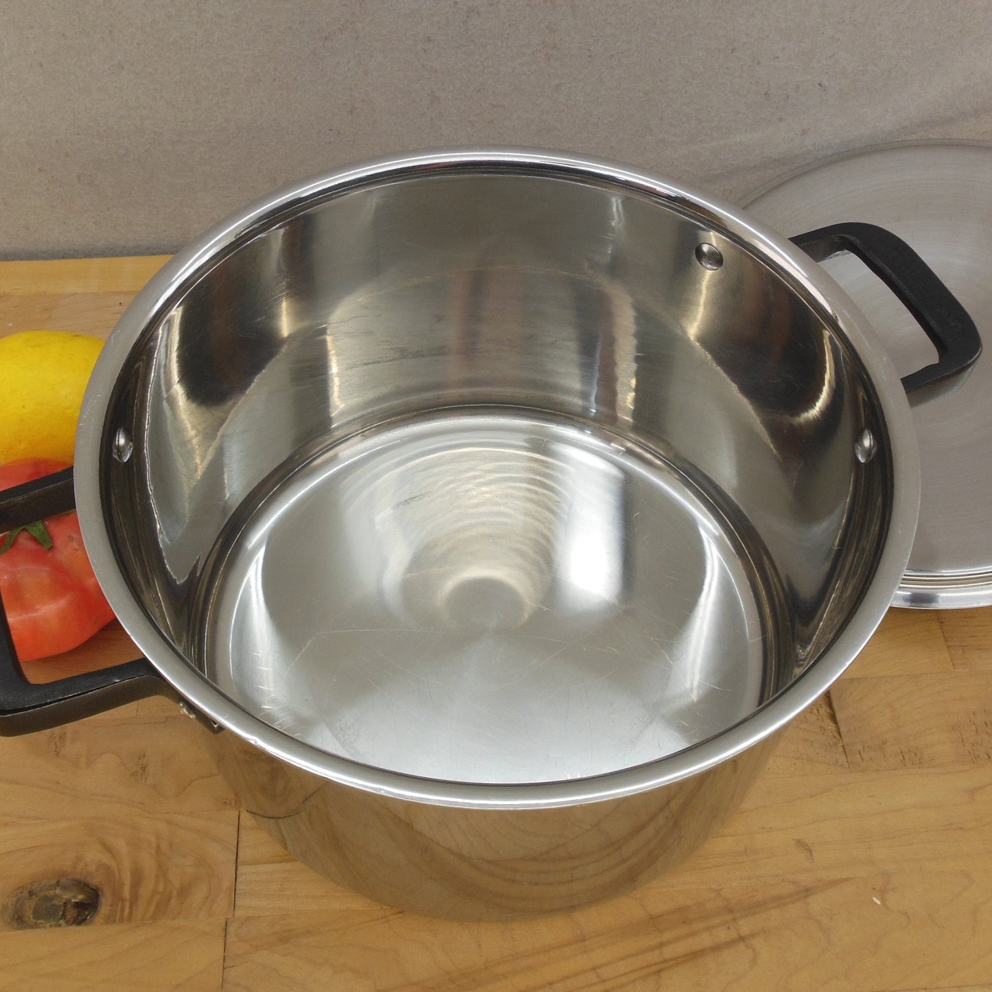 Jenn-Air Mirror Stainless Steel Dutch Oven 6 Quart Stock Pot Used