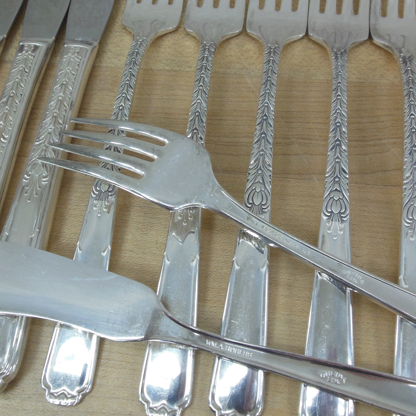 Wm. A. Rogers Oneida Ltd. Janet Silver Plate Flatware - Partial Set 23 Pieces Gumbo spoon vintage
