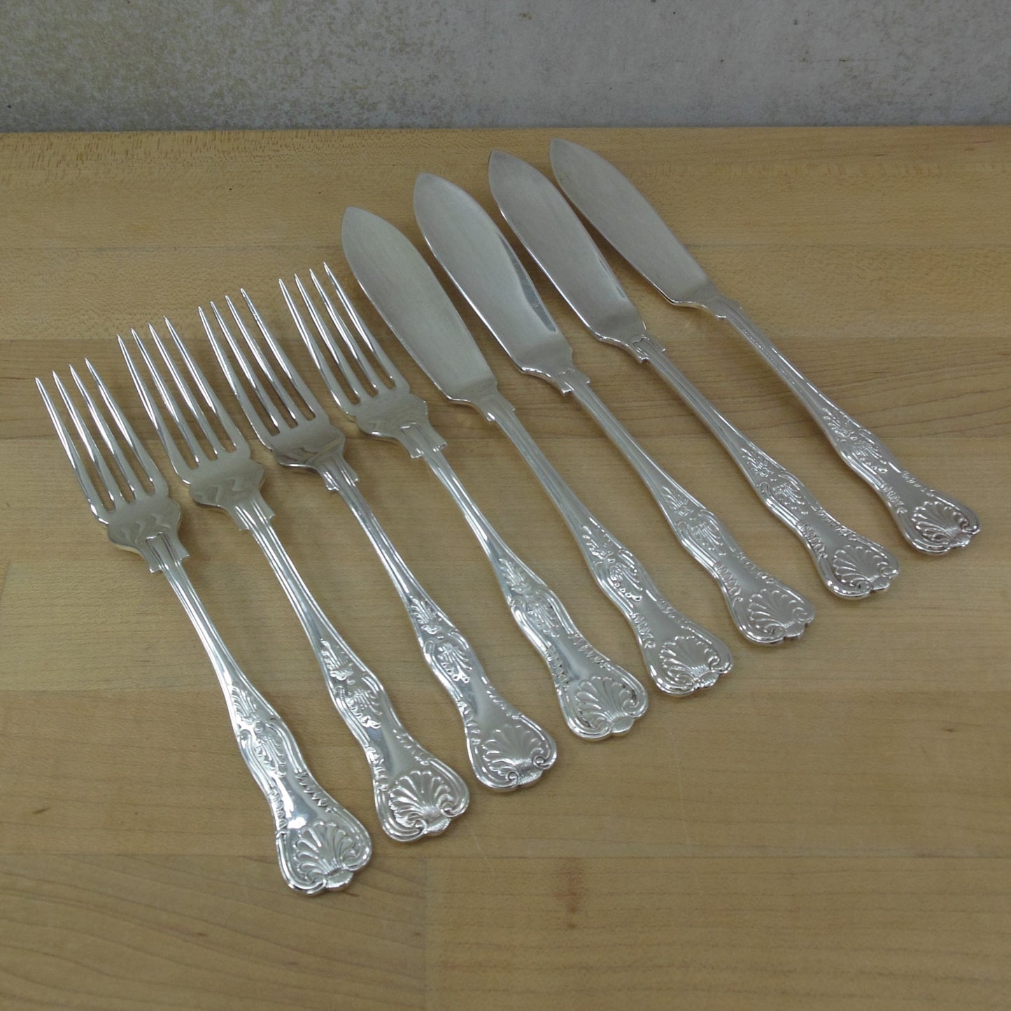 Cooper Bros. Sheffield England Kings Silverplate Fork Knife Set