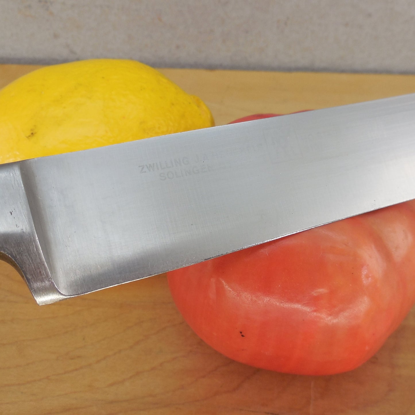 J. A. Henckels Solingen Germany 31070-260mm 10” Slicing Knife Logo