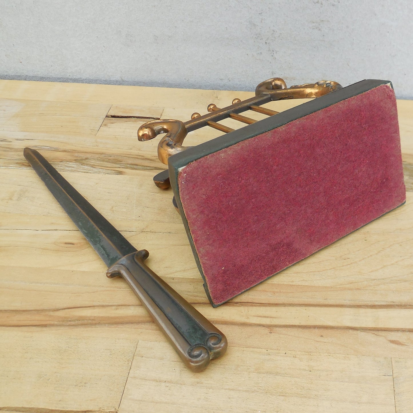 Unbranded Copper Plated Bronze Letter Holder & Opener Harp Lyre Felt Bottom