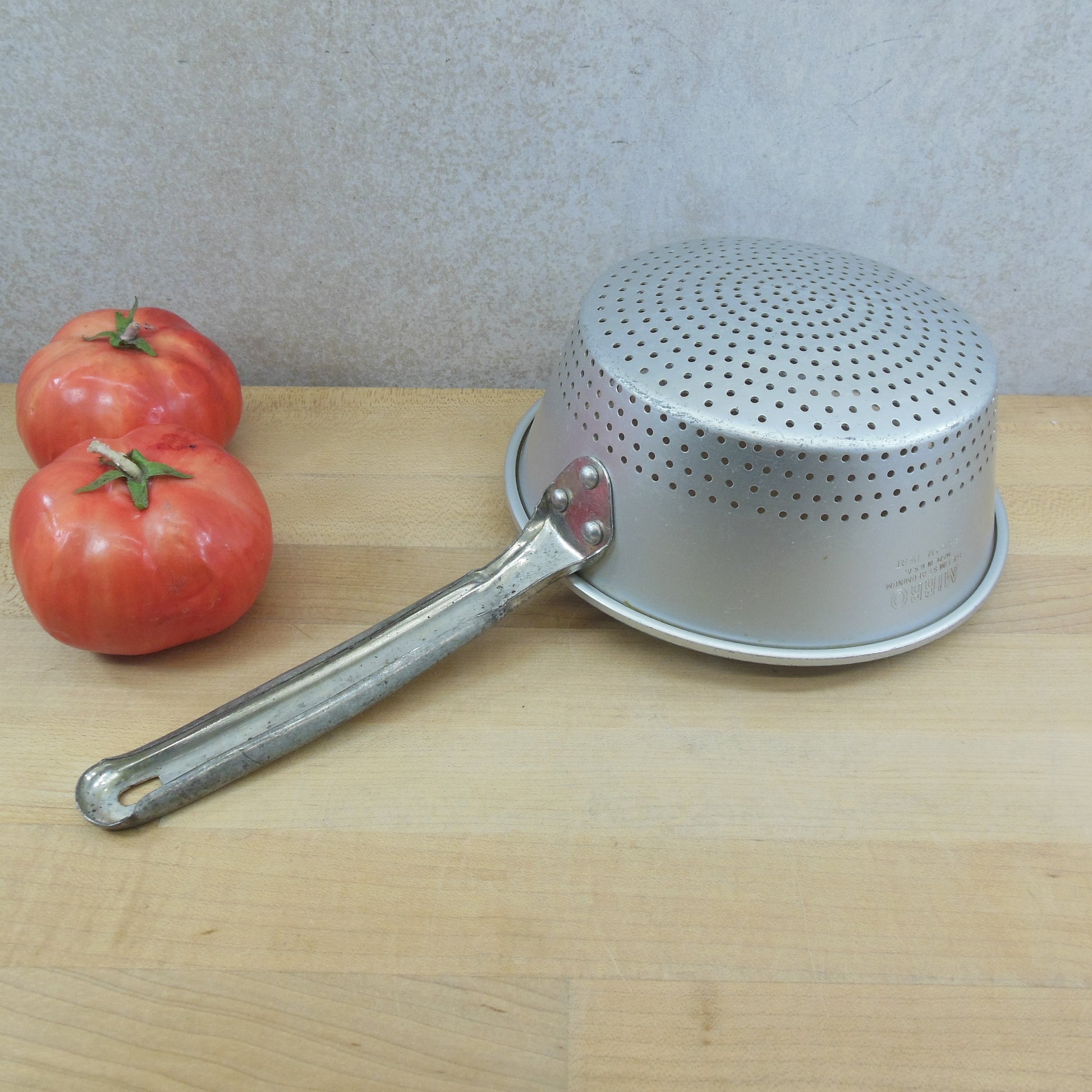 Mirro USA Aluminum Long Handle Strainer Colander 1-1/2 Quart vintage