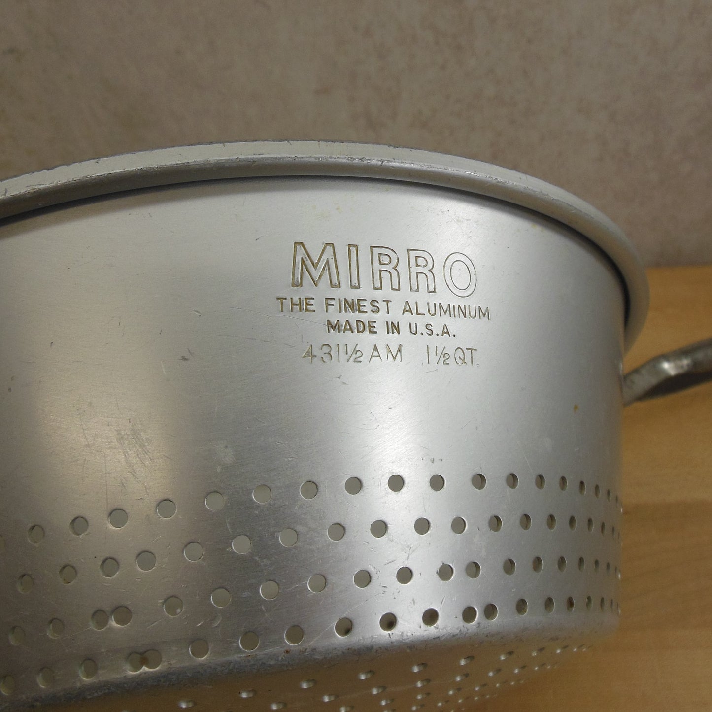 Mirro USA Aluminum Long Handle Strainer Colander 1-1/2 Quart used