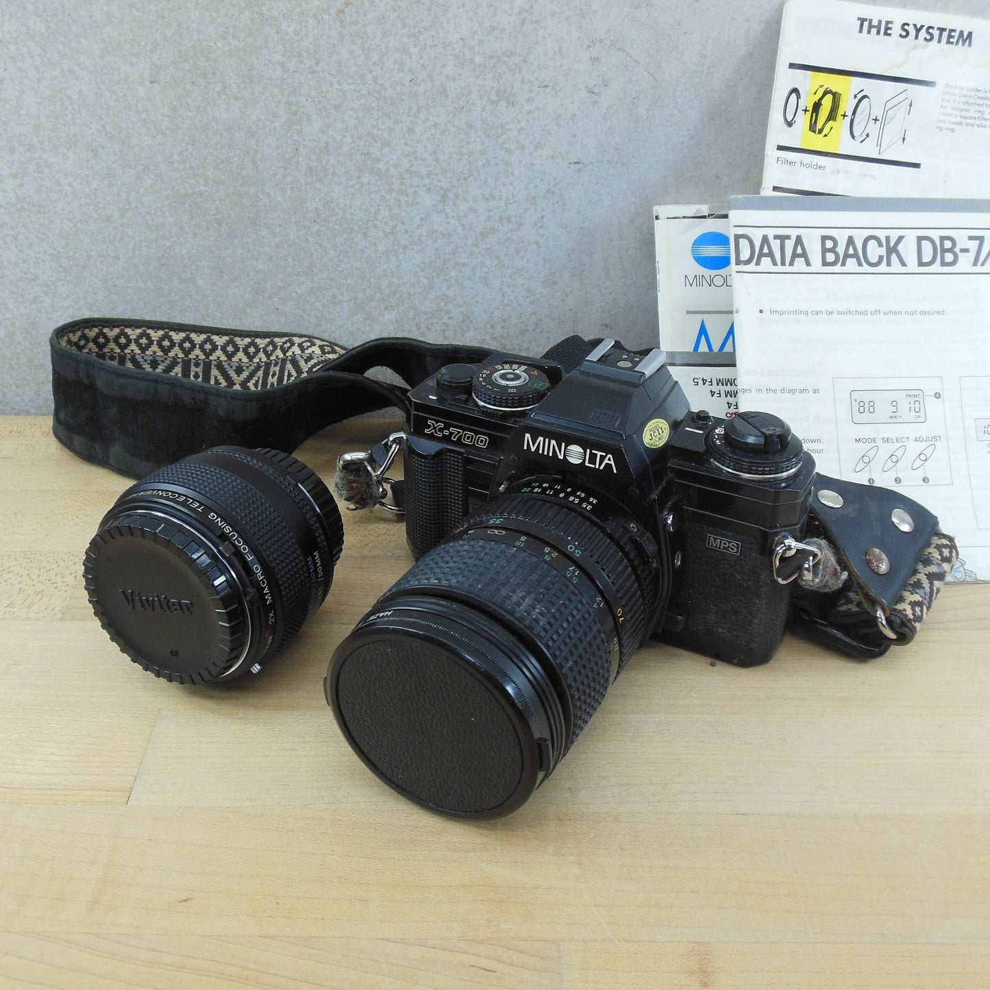 Minolta X-700 35mm Camera 62mm Macro Vivitar 2x Tele Converter Lens Papers