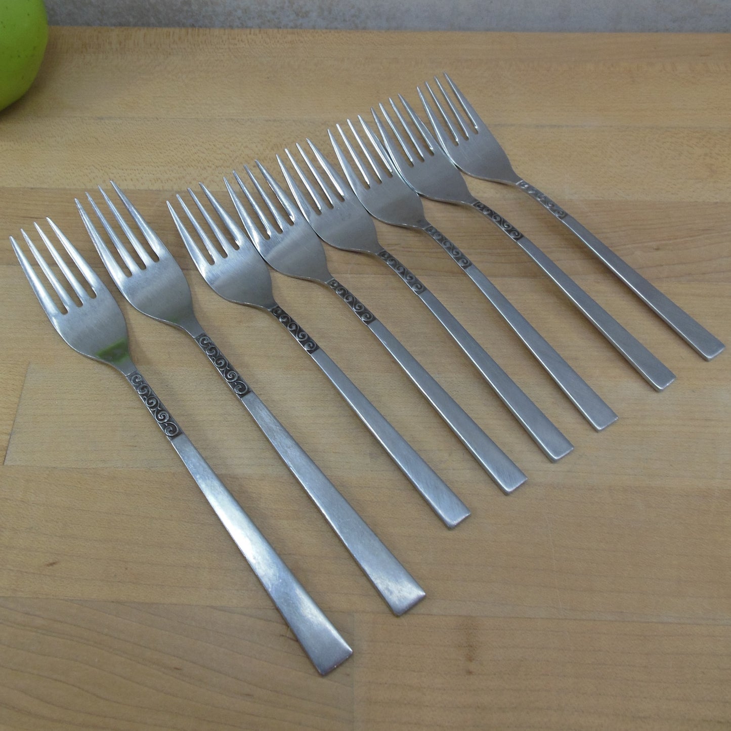 Oxford Hall Japan OXH82 Stainless Dinner Salad Forks Black Highlight Scroll vintage