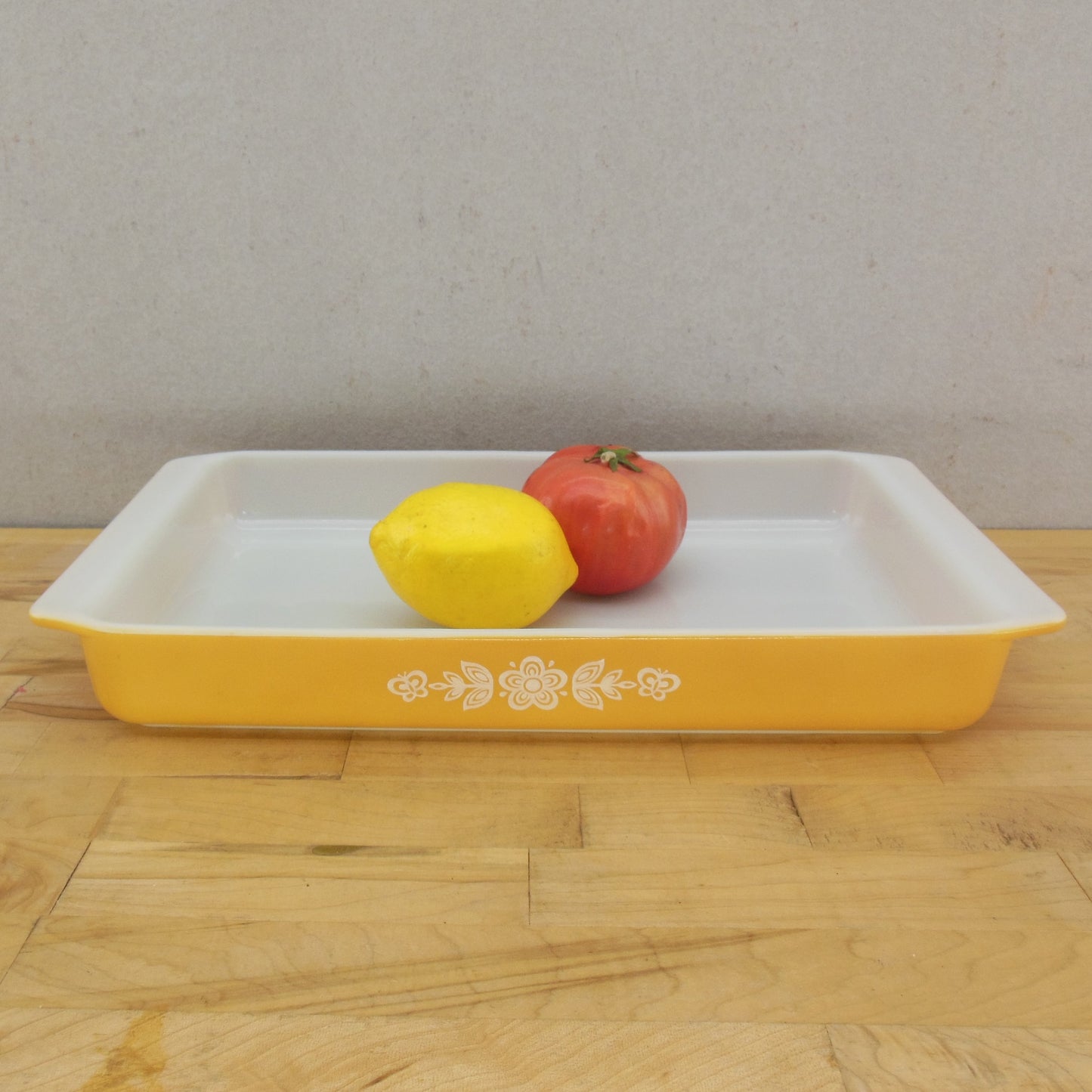 Pyrex Glass USA 933 Butterfly Gold Rectangular Baking Dish Lasagna