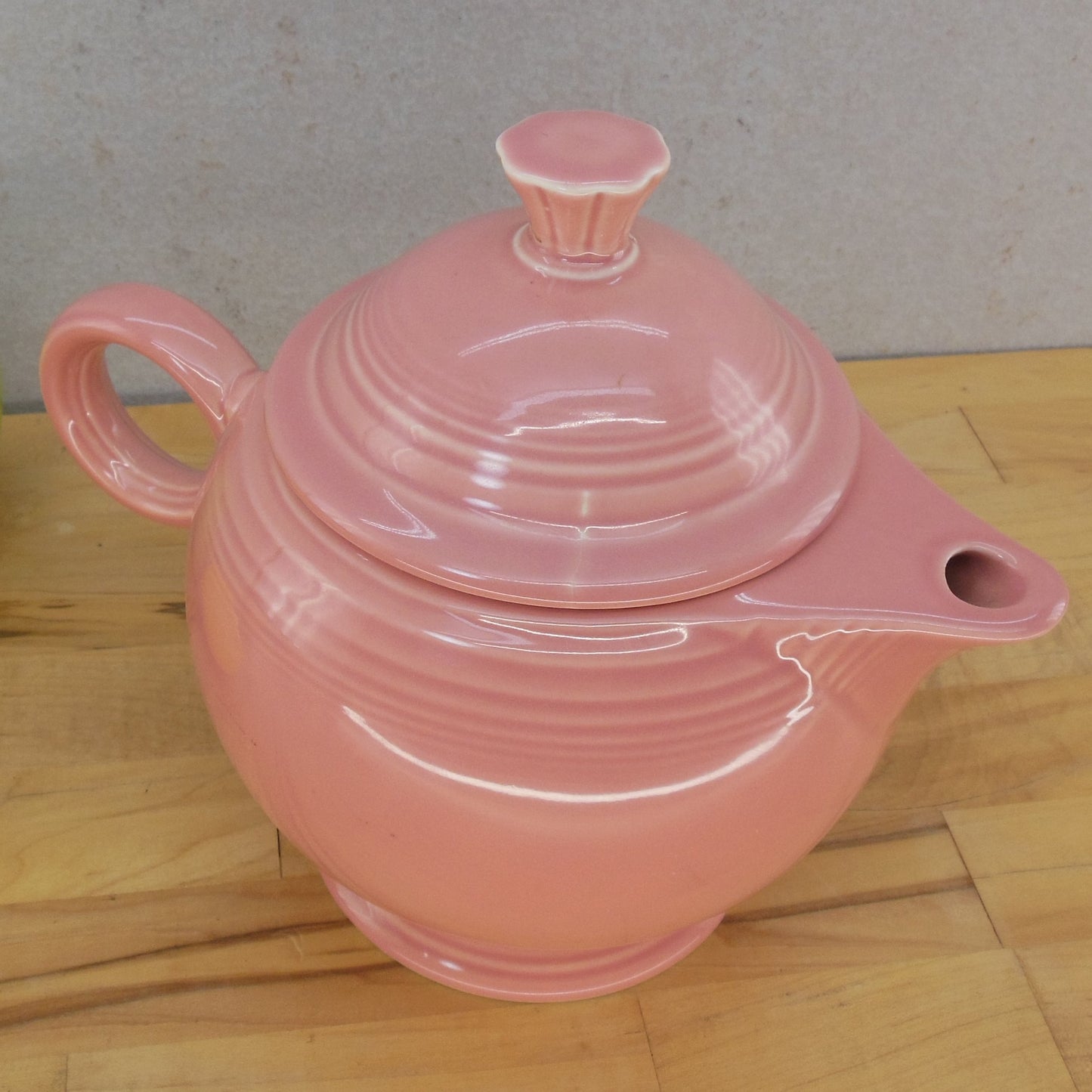Homer Laughlin Fiestaware Rose Pink Teapot 44 Oz. Lid
