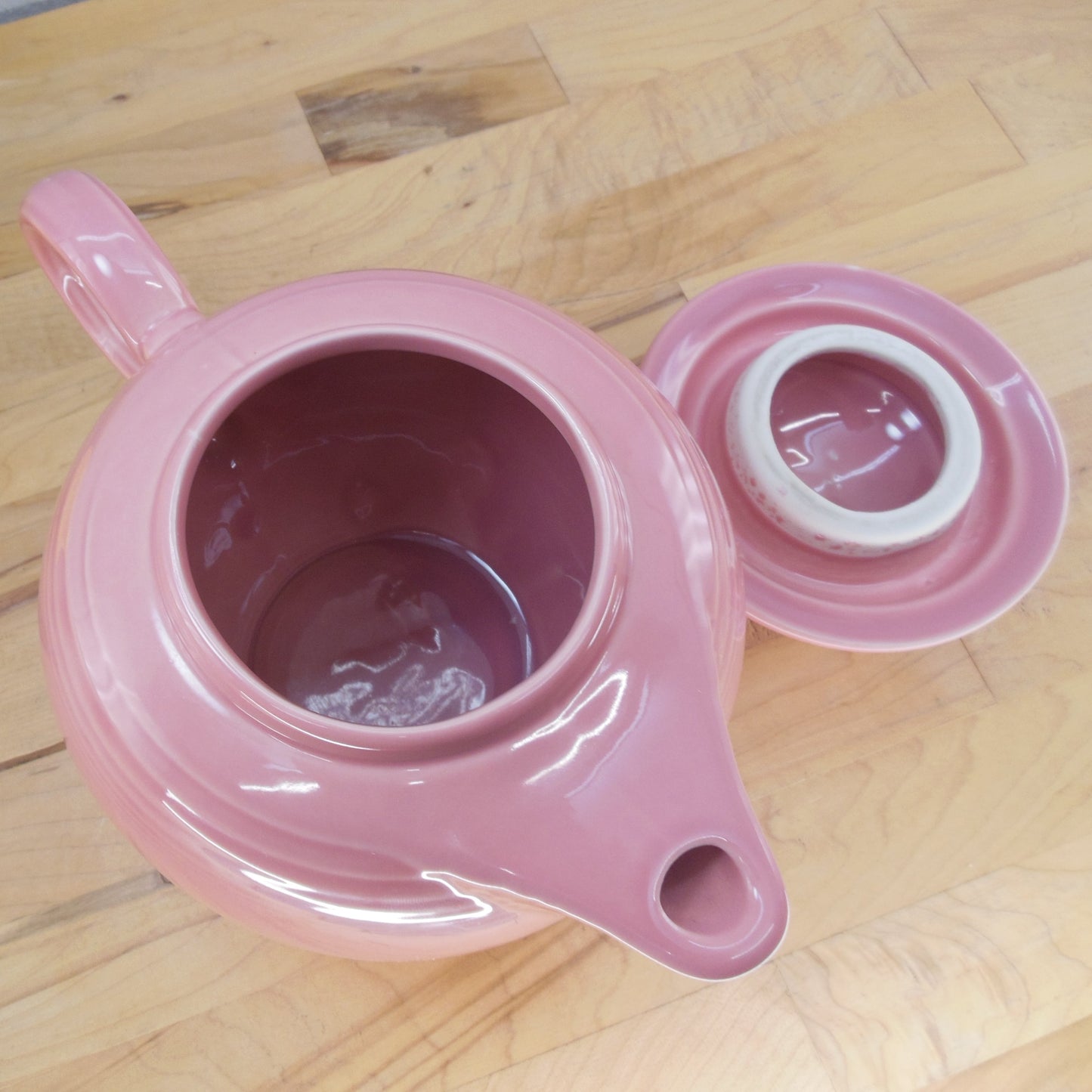 Homer Laughlin Fiestaware Rose Pink Teapot 44 Oz. Round Handle