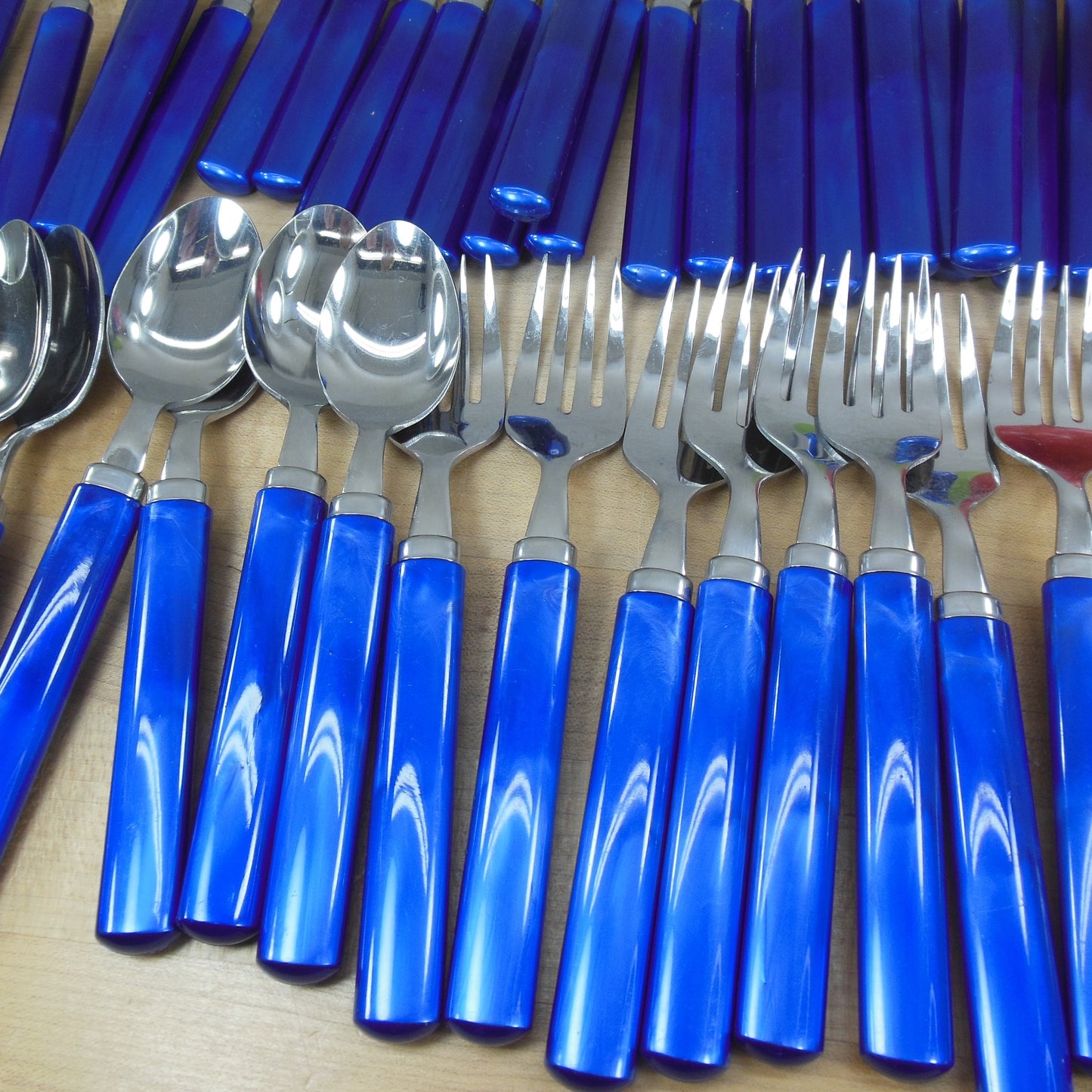 Unbranded Stainless Steel Pearl Blue Handles Flatware Set Service for 8 EUC