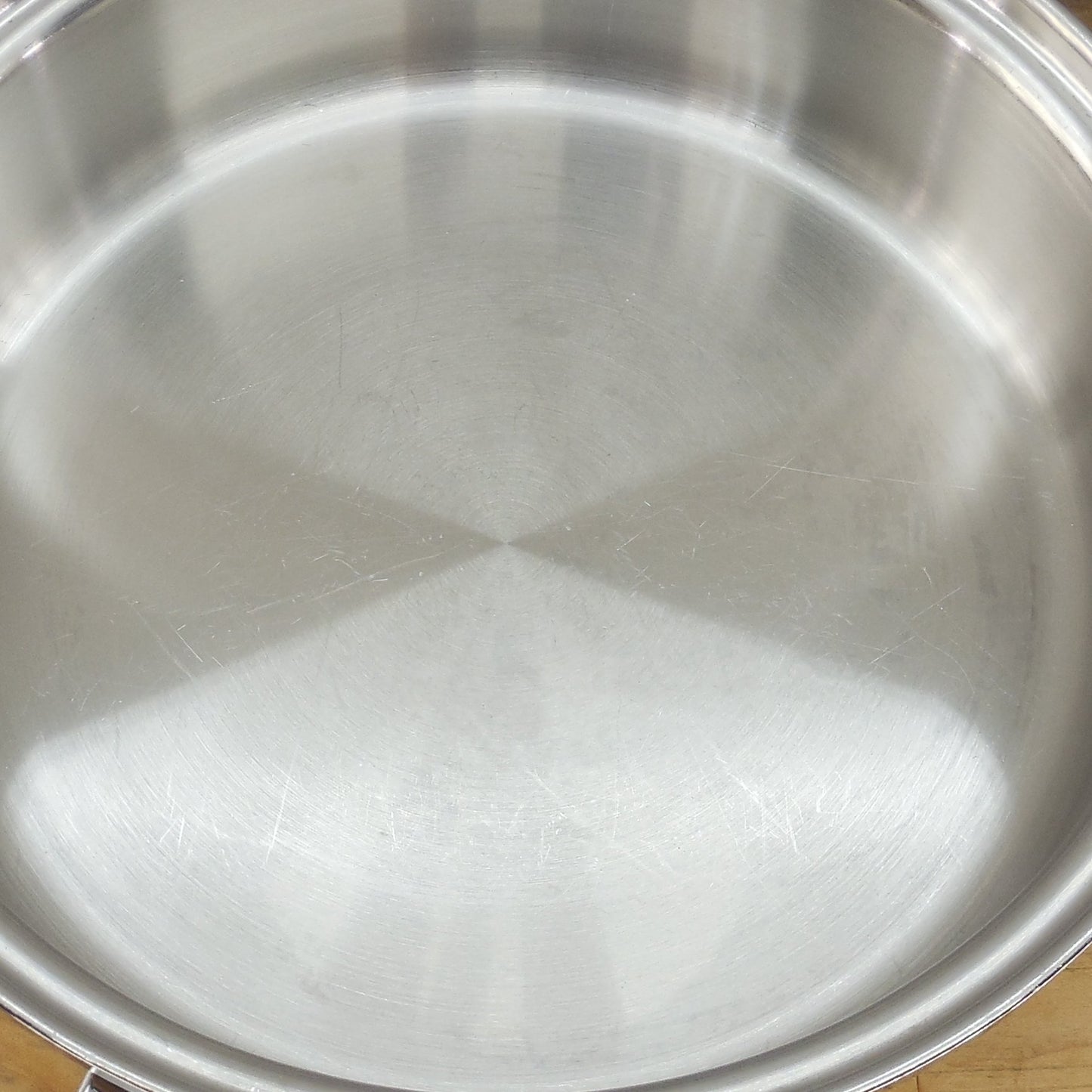 Cordon Bleu USA 7 Ply T304 Stainless 3 Qt. 10" Saute Pan & Lid Used