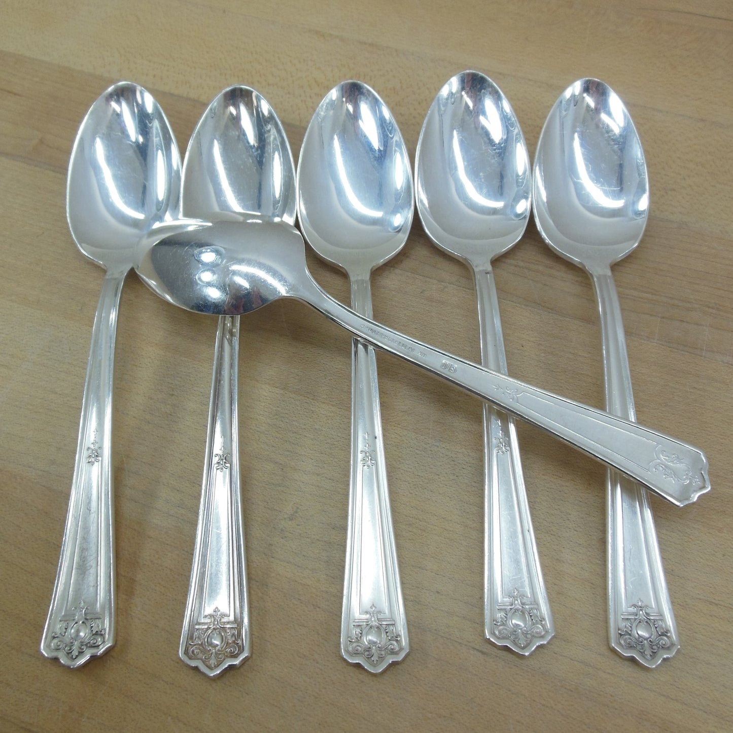 Rogers & Bro. 1928 Majestic Silverplate Teaspoons - 6 Set vintage used